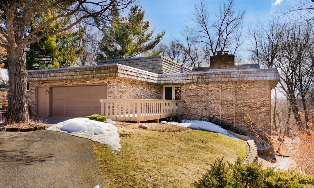 View of Residential at 10249 Chicago Circle, Bloomington MN 55420, Bloomington - Mike Wilen | Minnesota Team Real Estate