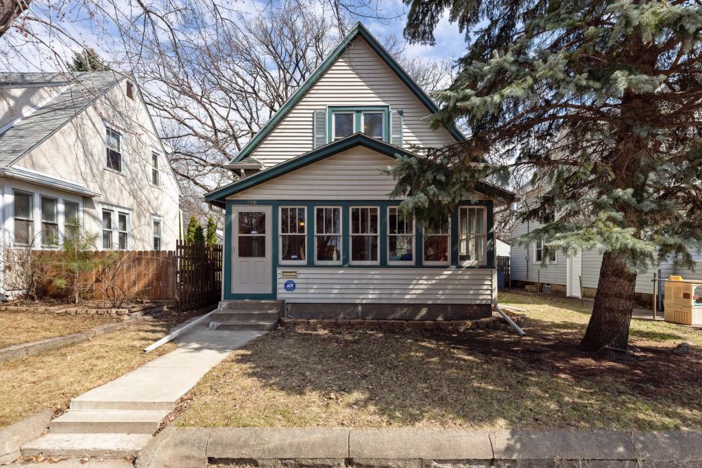 View of Residential at 816 Howell Street, Saint Paul MN 55104, Saint Paul - Mike Wilen | Minnesota Team Real Estate