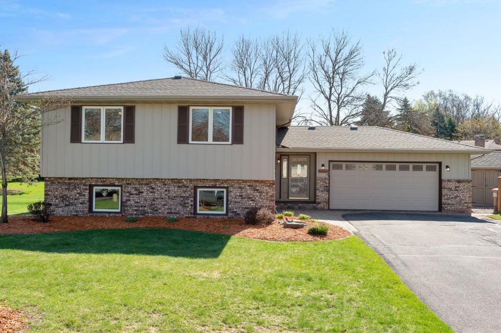 View of Residential at 2974 Chisholm Parkway, Maplewood MN 55109, Maplewood - Mike Wilen | Minnesota Team Real Estate