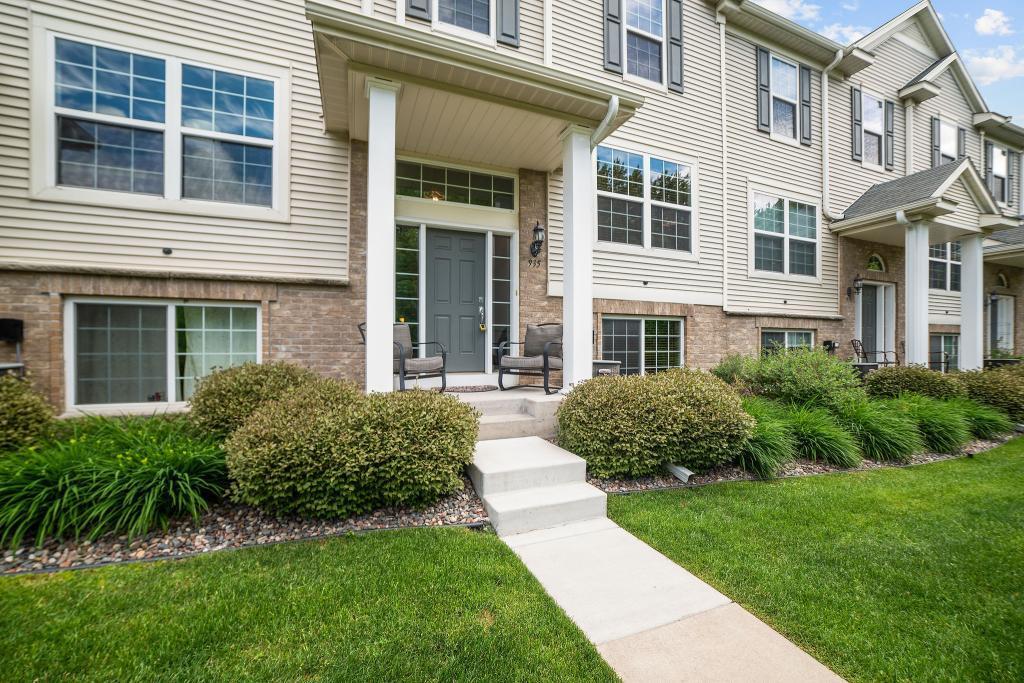 View of Residential at 935 Ledgestone Drive, Mahtomedi MN 55115, Mahtomedi - Mike Wilen | Minnesota Team Real Estate