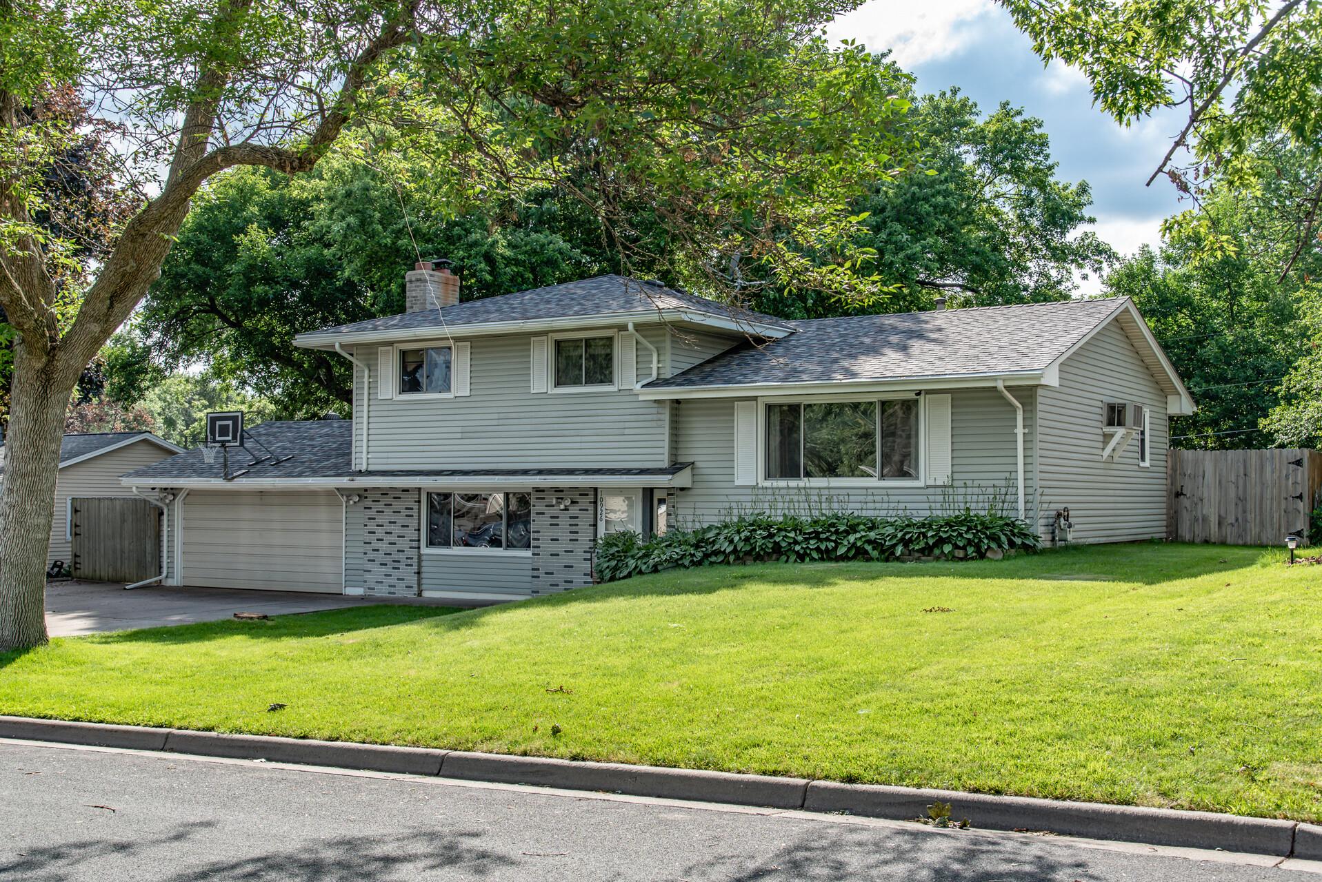 View of Residential at 10926 Southview Drive, Burnsville MN 55337, Burnsville - Mike Wilen | Minnesota Team Real Estate