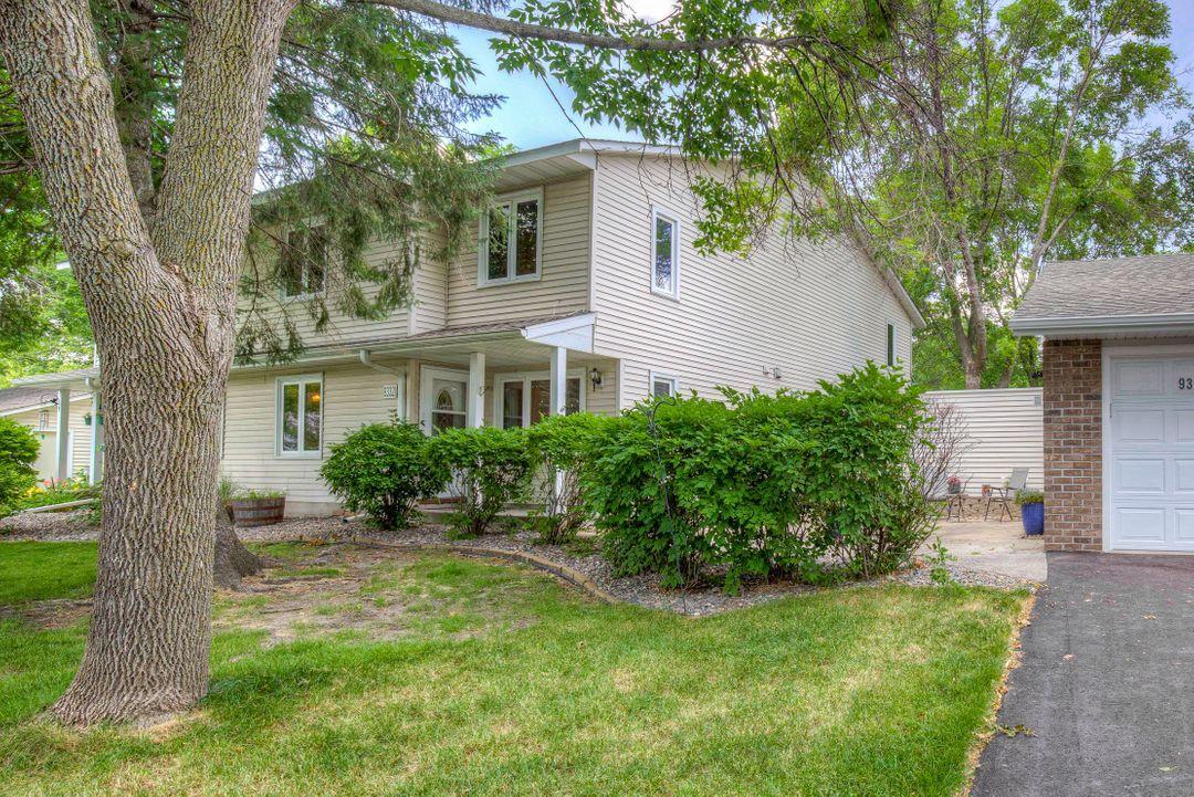 View of Residential at 9332 Ranchview Lane, Maple Grove MN 55369, Maple Grove - Mike Wilen | Minnesota Team Real Estate
