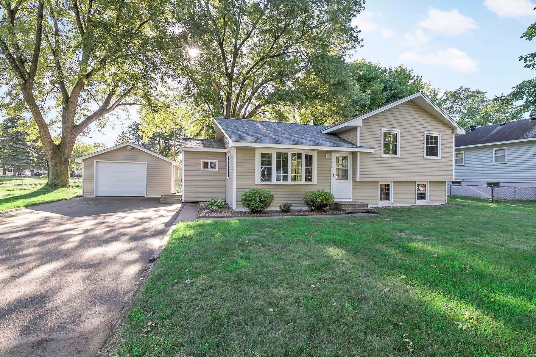 View of Residential at 2587 Robin Lane, New Brighton MN 55112, New Brighton - Mike Wilen | Minnesota Team Real Estate