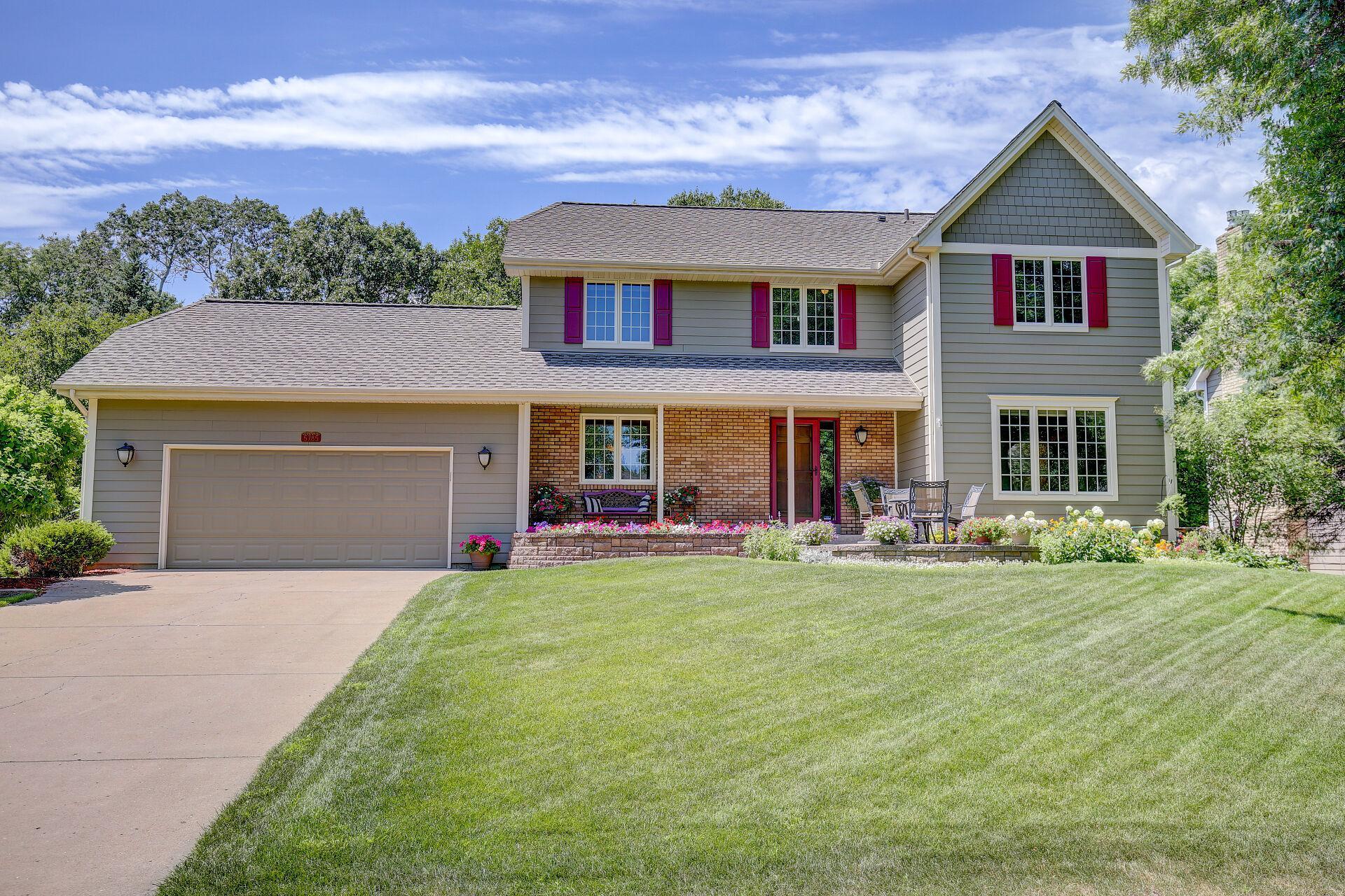 View of Residential at 5785 Oxford Street, Shoreview MN 55126, Shoreview - Mike Wilen | Minnesota Team Real Estate
