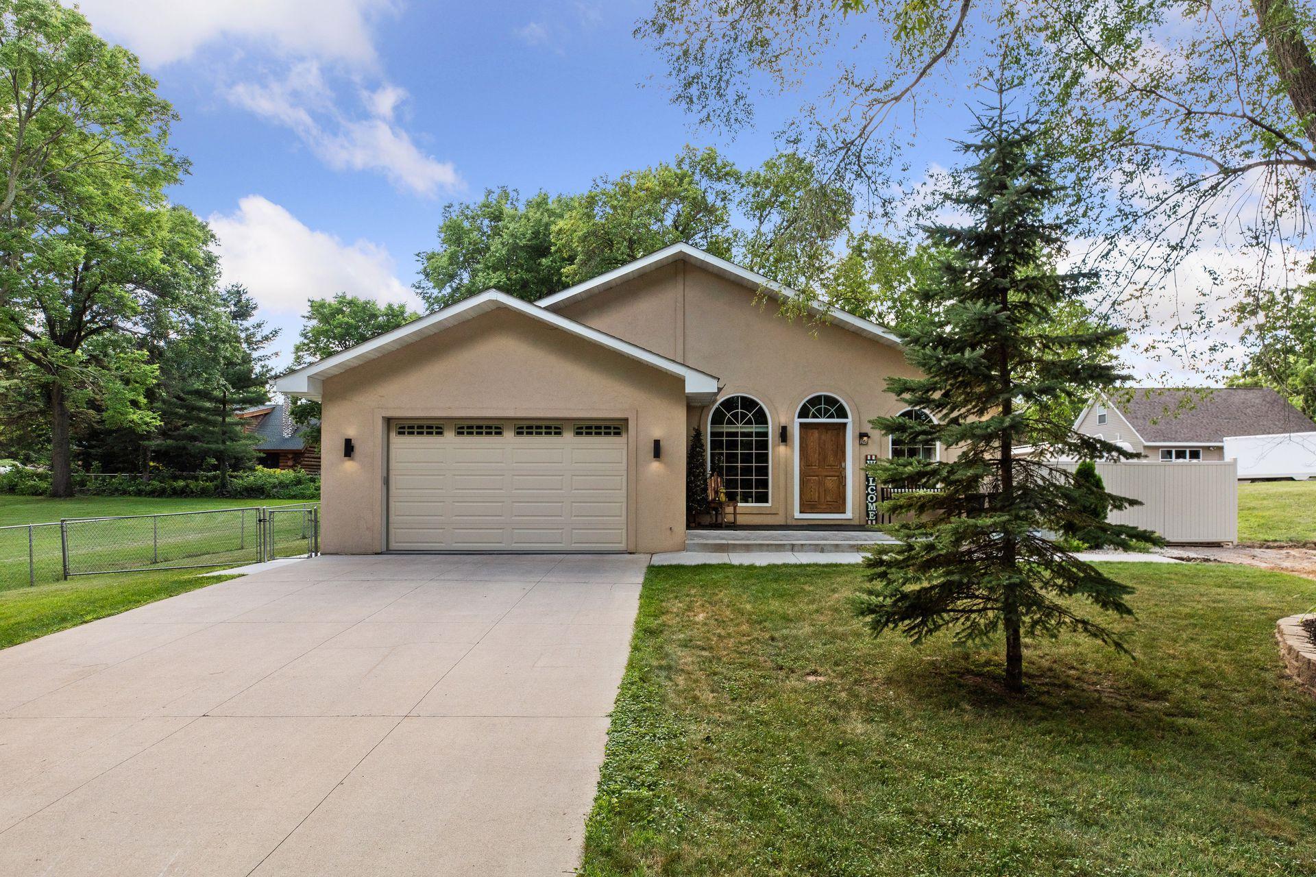 View of Residential at 1421 Rhode Island Avenue, Golden Valley MN 55427, Golden Valley - Mike Wilen | Minnesota Team Real Estate