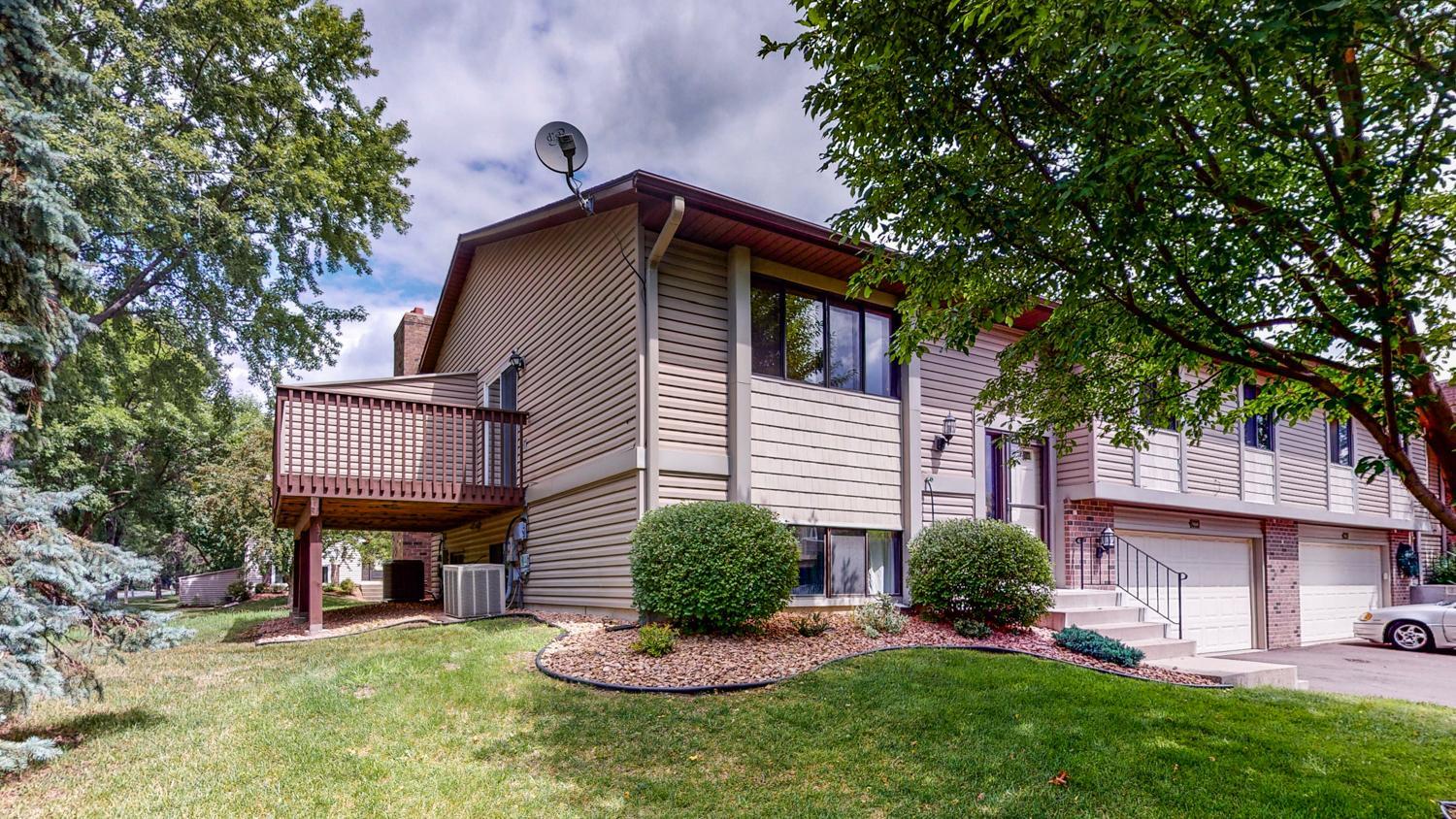 View of Residential at 9460 Kingsview Lane, Maple Grove MN 55369, Maple Grove - Mike Wilen | Minnesota Team Real Estate