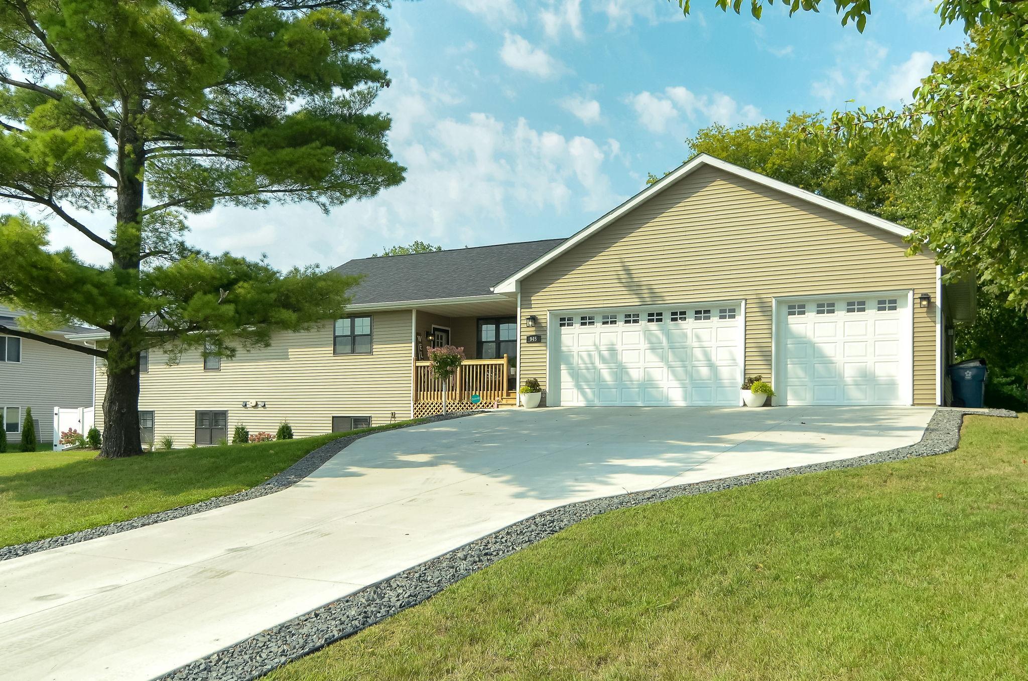 View of Residential at 945 7th Avenue, Forest Lake MN 55025, Forest Lake - Mike Wilen | Minnesota Team Real Estate