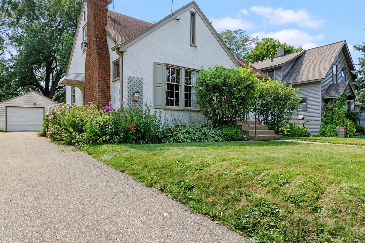 View of Residential at 958 43rd Avenue, Columbia Heights MN 55421, Columbia Heights - Mike Wilen | Minnesota Team Real Estate