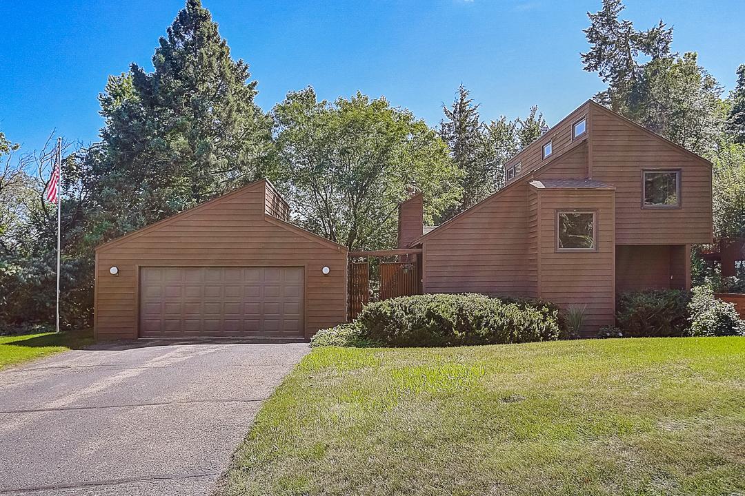 View of Residential at 10425 Columbus Road, Bloomington MN 55420, Bloomington - Mike Wilen | Minnesota Team Real Estate
