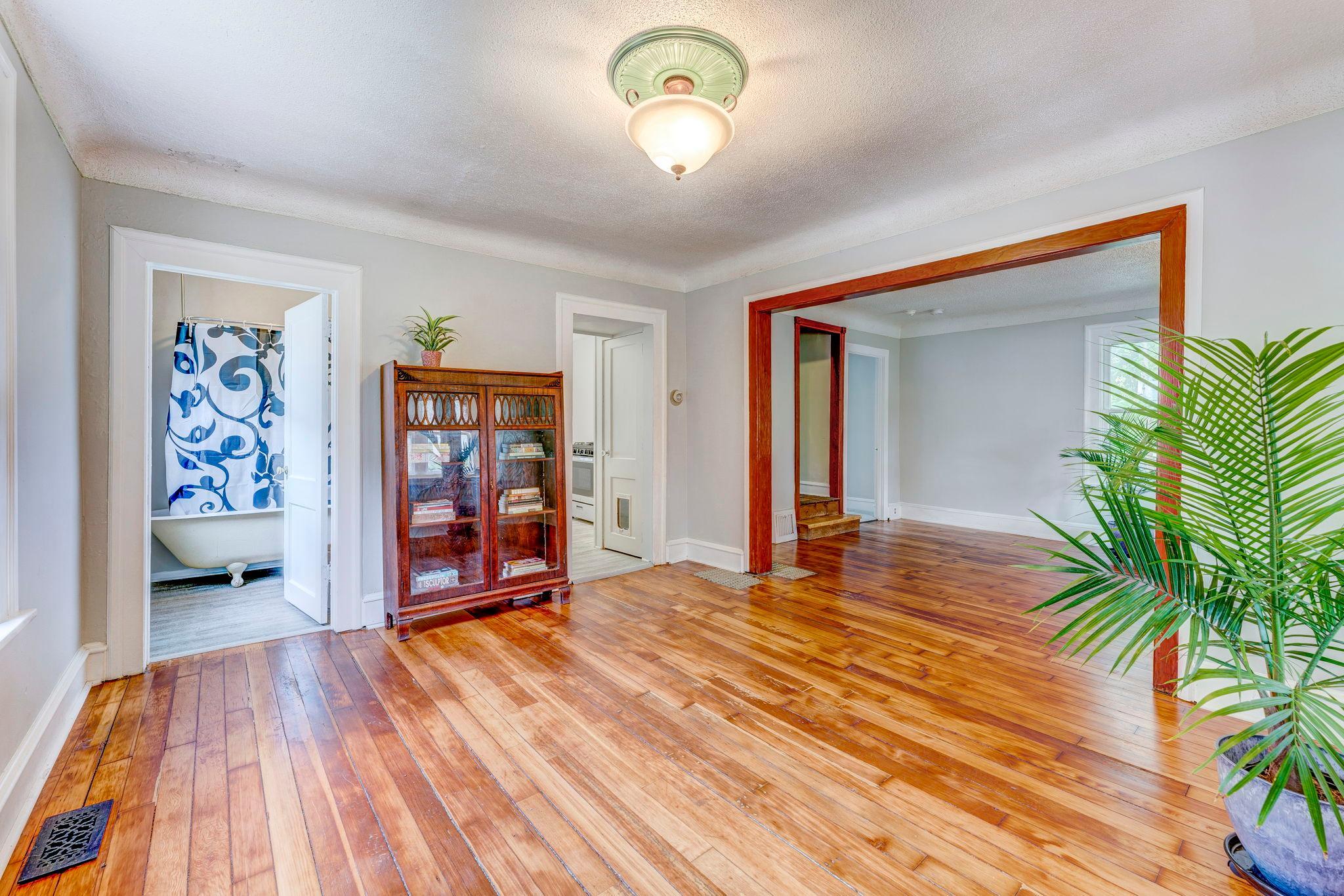 View of Residential at 1321 Sheridan Avenue, Minneapolis MN 55411, Minneapolis - Mike Wilen | Minnesota Team Real Estate