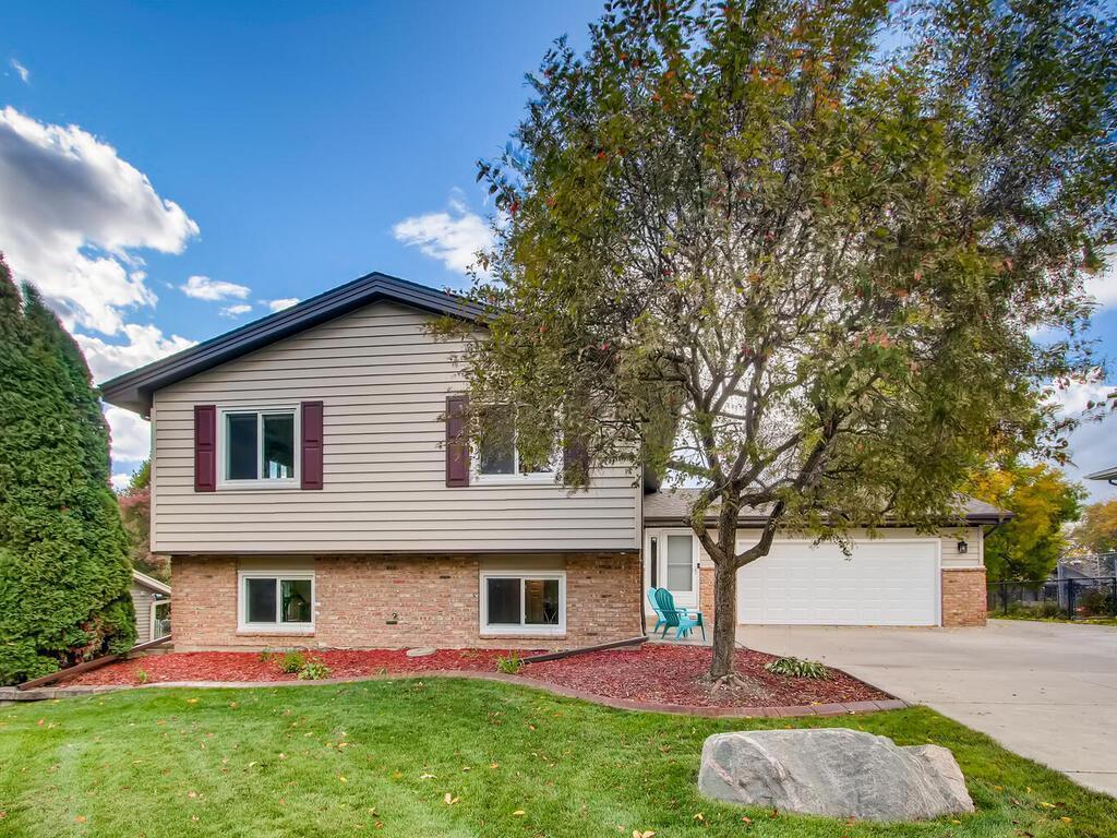 View of Residential at 13840 Sunnyslope Drive, Maple Grove MN 55311, Maple Grove - Mike Wilen | Minnesota Team Real Estate