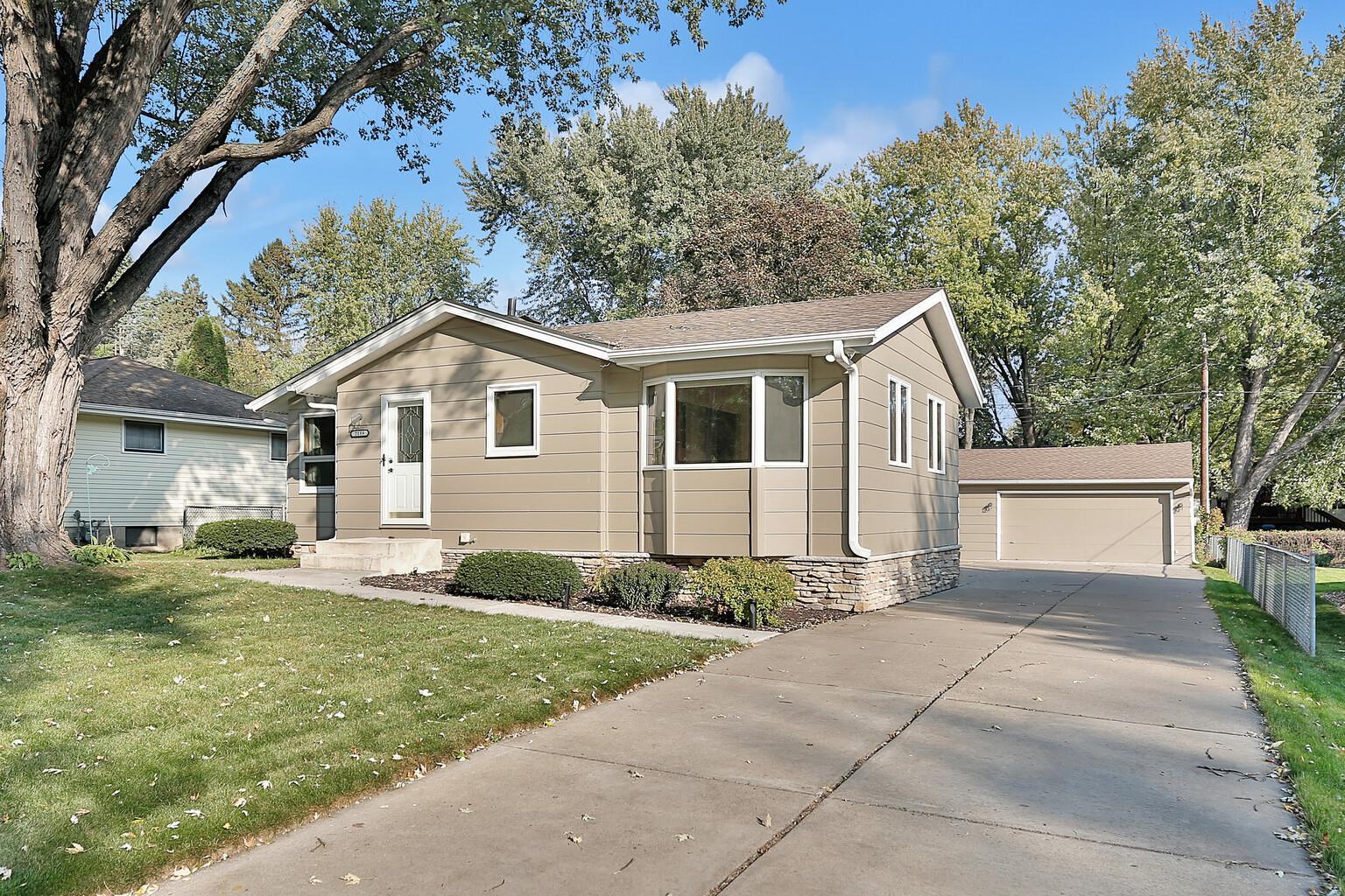 View of Residential at 2189 Holloway Avenue, North Saint Paul MN 55109, North Saint Paul - Mike Wilen | Minnesota Team Real Estate