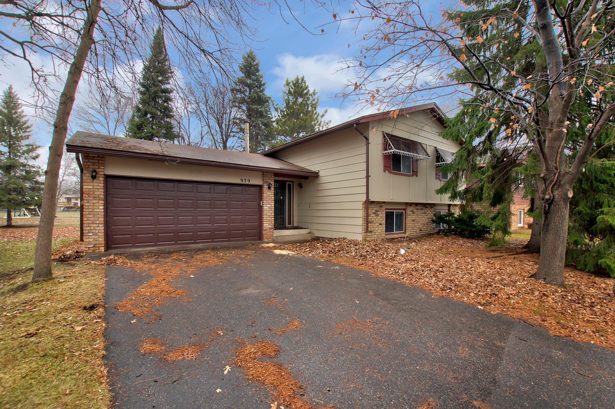 View of Residential at 939 123rd Lane, Coon Rapids MN 55448, Coon Rapids - Mike Wilen | Minnesota Team Real Estate