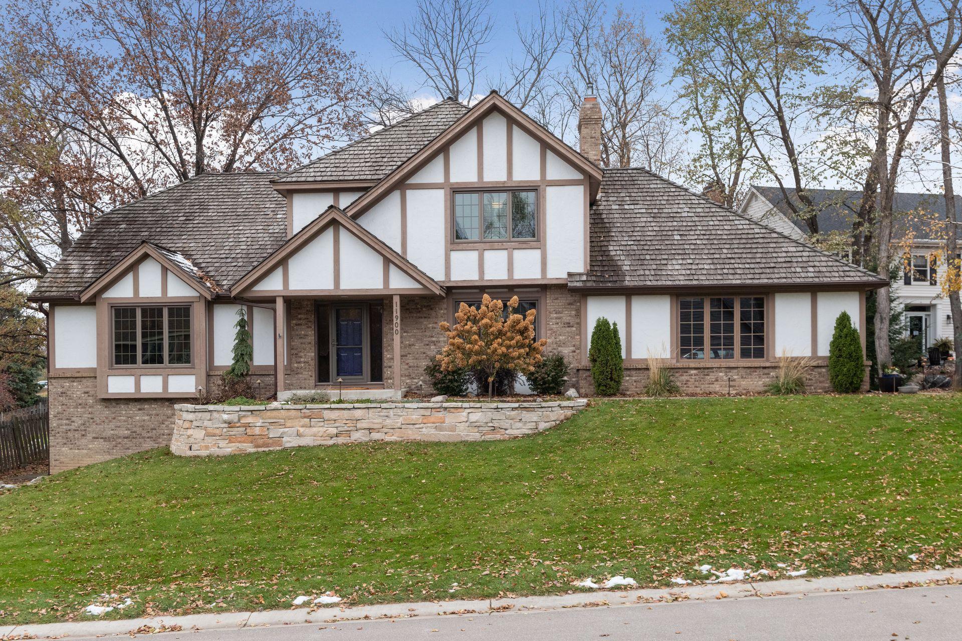 View of Residential at 11900 Waterford Road, Eden Prairie MN 55347, Eden Prairie - Mike Wilen | Minnesota Team Real Estate