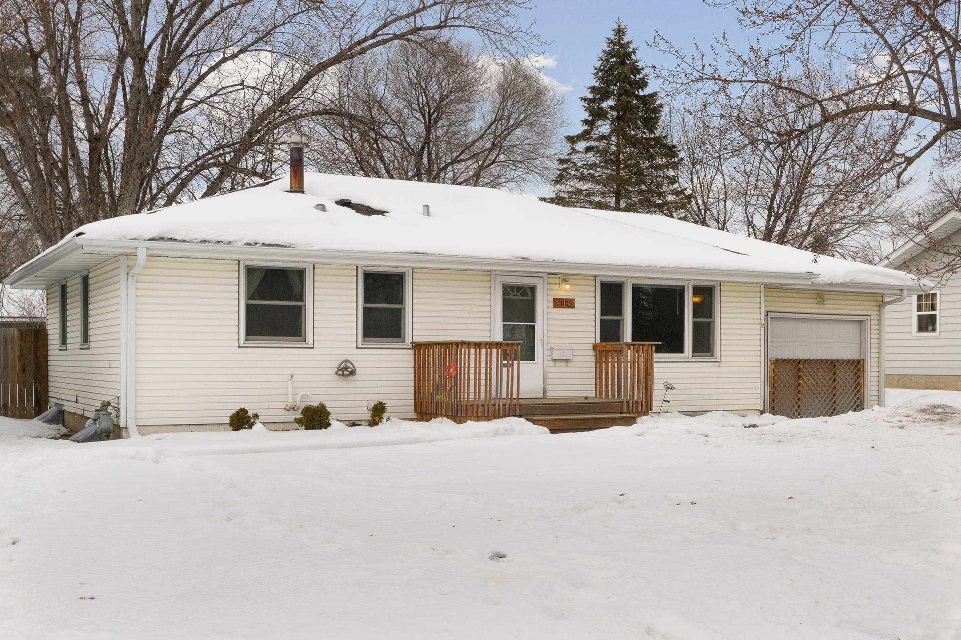 View of Residential at 1009 Parallel Street, Chaska MN 55318, Chaska - Mike Wilen | Minnesota Team Real Estate