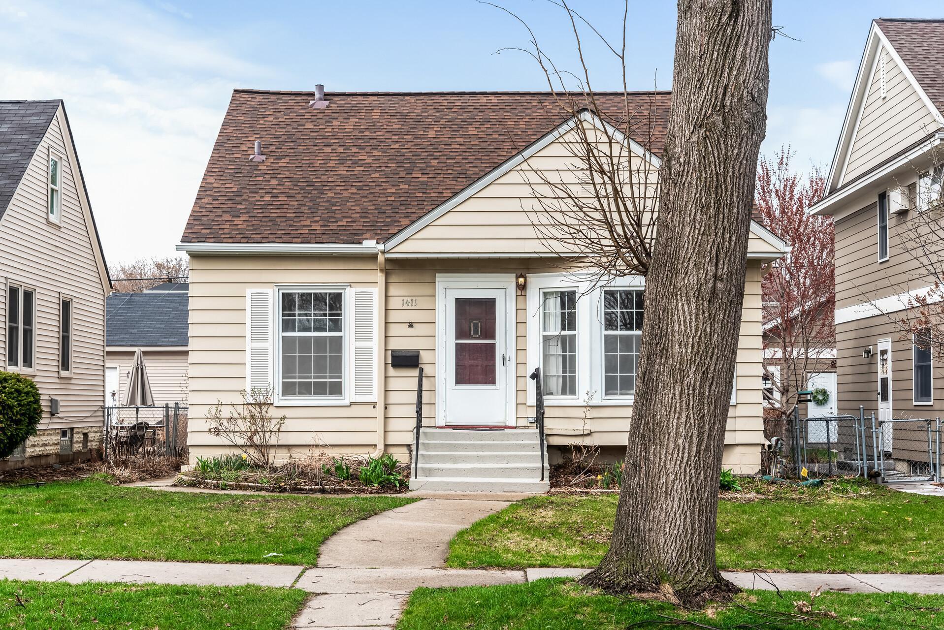 View of Residential at 1411 Eleanor Avenue, Saint Paul MN 55116, Saint Paul - Mike Wilen | Minnesota Team Real Estate