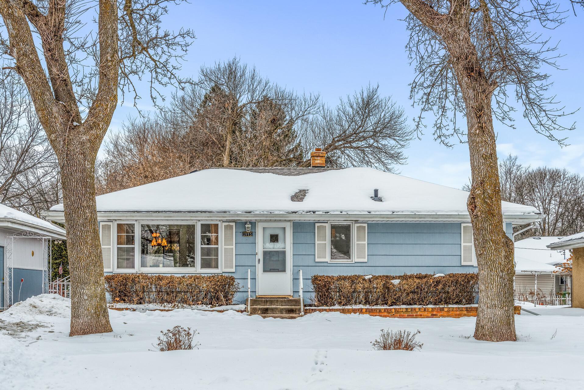 View of Residential at 1995 Chatsworth Street, Roseville MN 55113, Roseville - Mike Wilen | Minnesota Team Real Estate