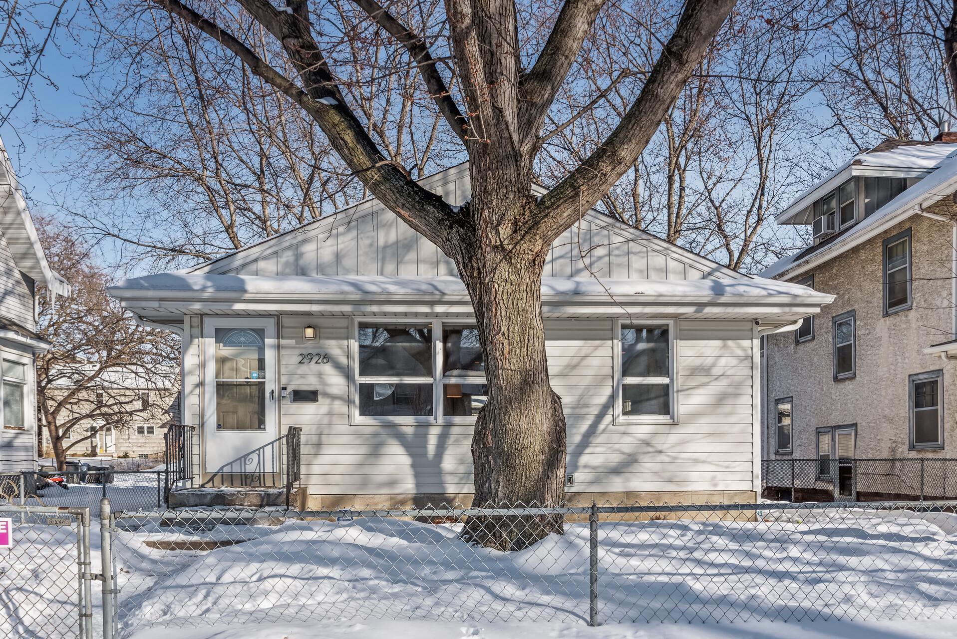 View of Residential at 2926 Girard Avenue, Minneapolis MN 55411, Minneapolis - Mike Wilen | Minnesota Team Real Estate