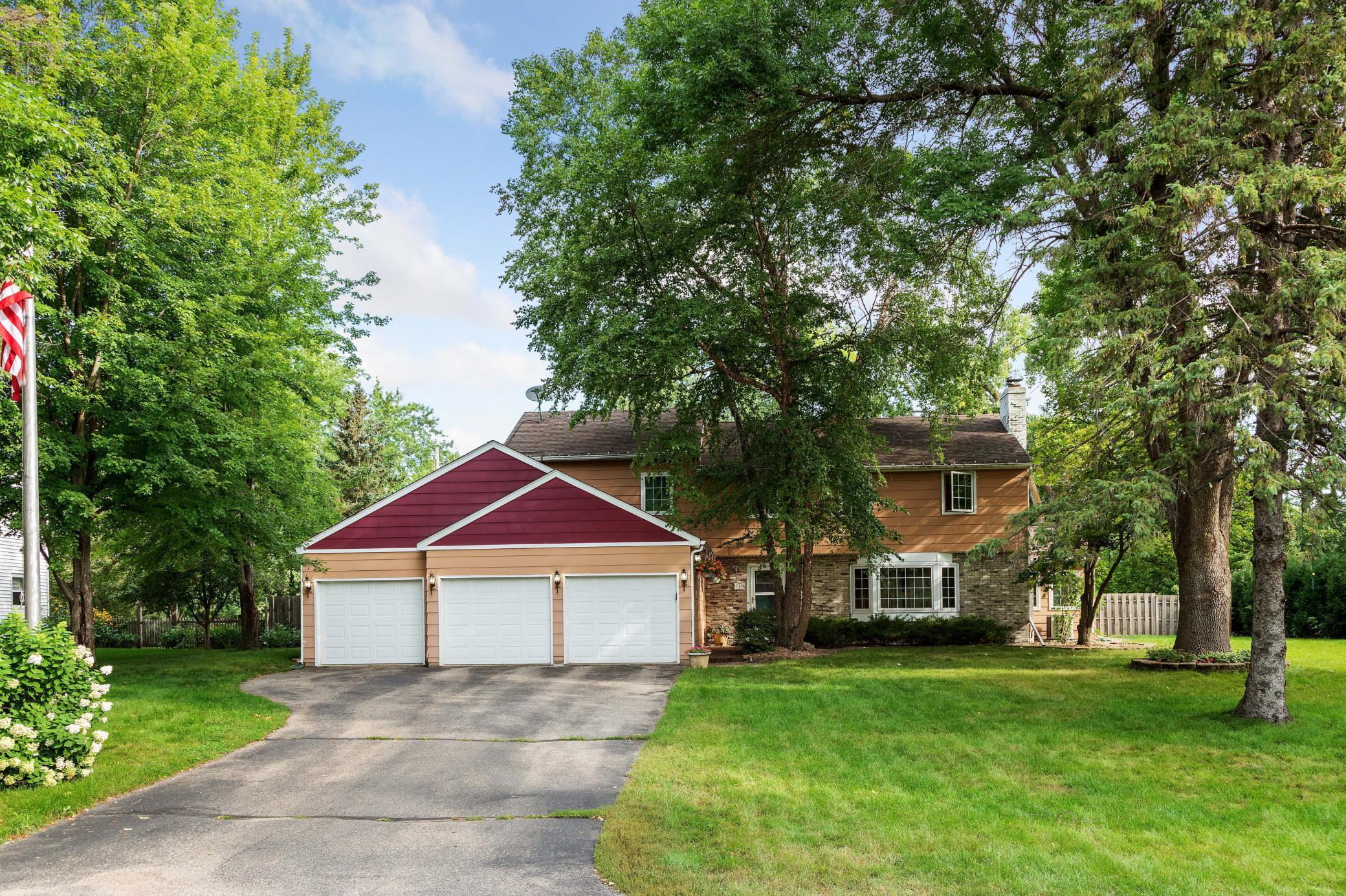 View of Residential at 141 Peavey Lane, Wayzata MN 55391, Wayzata - Mike Wilen | Minnesota Team Real Estate