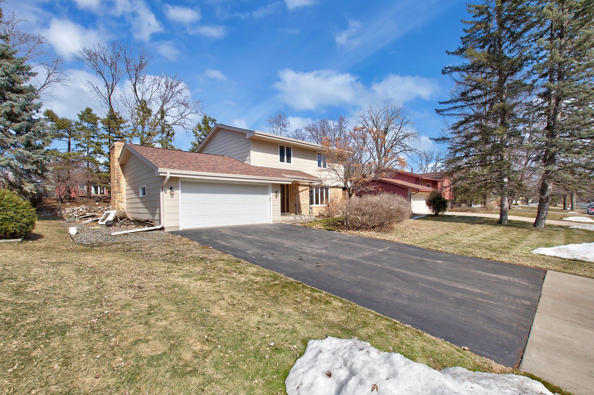 View of Residential at 8324 29th Avenue, New Hope MN 55427, New Hope - Mike Wilen | Minnesota Team Real Estate