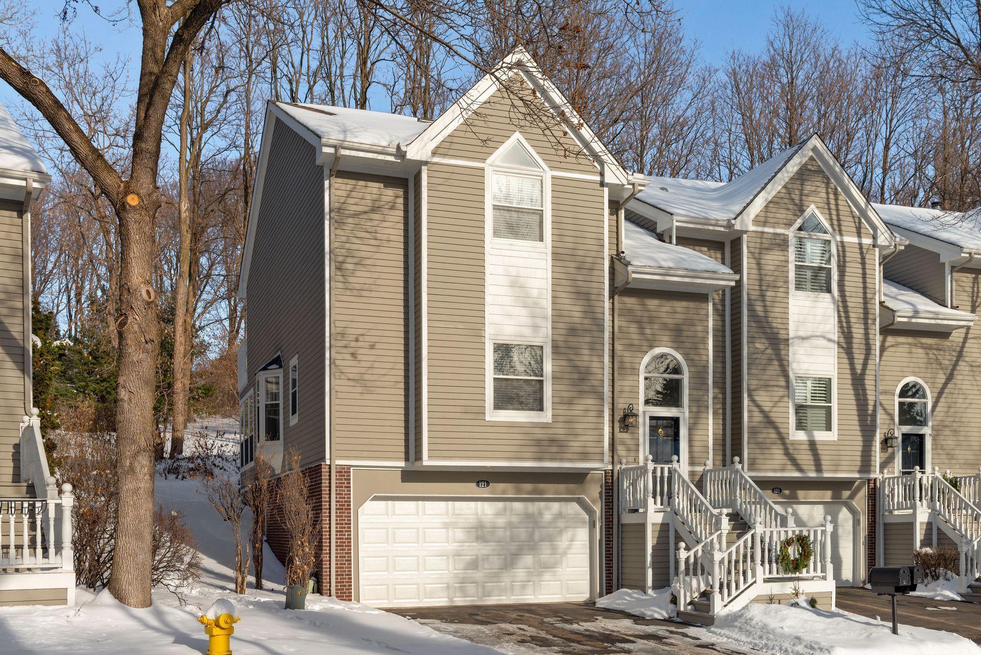 View of Residential at 121 Edgewood Court, Wayzata MN 55391, Wayzata - Mike Wilen | Minnesota Team Real Estate