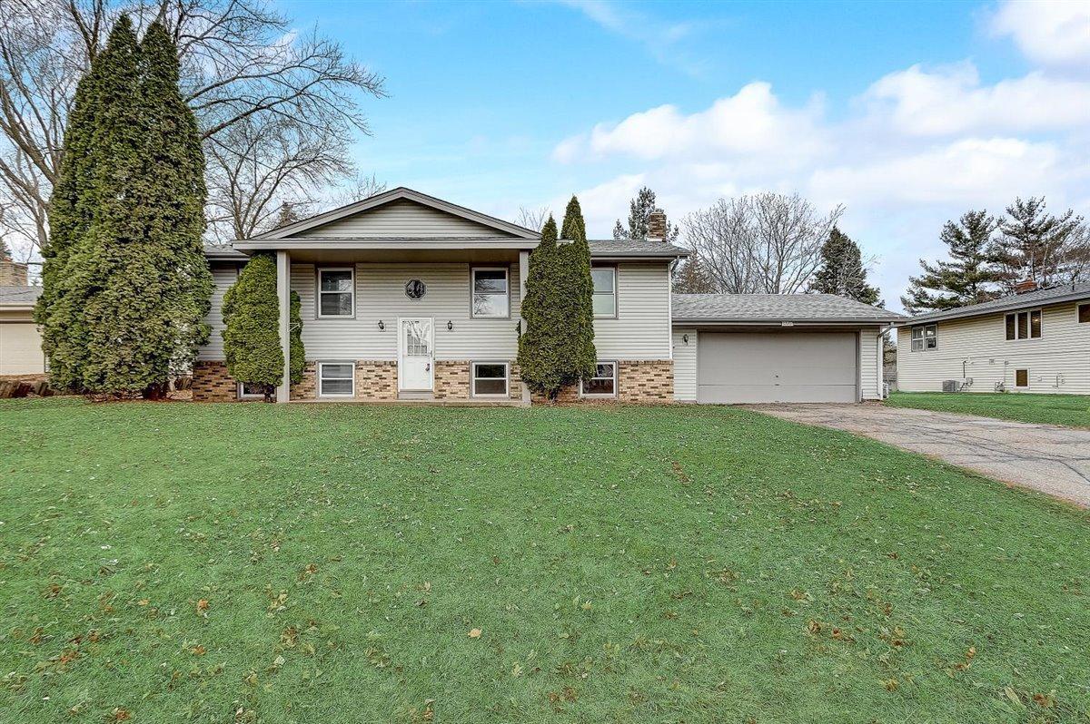 View of Residential at 13216 Elm Lane, Burnsville MN 55337, Burnsville - Mike Wilen | Minnesota Team Real Estate