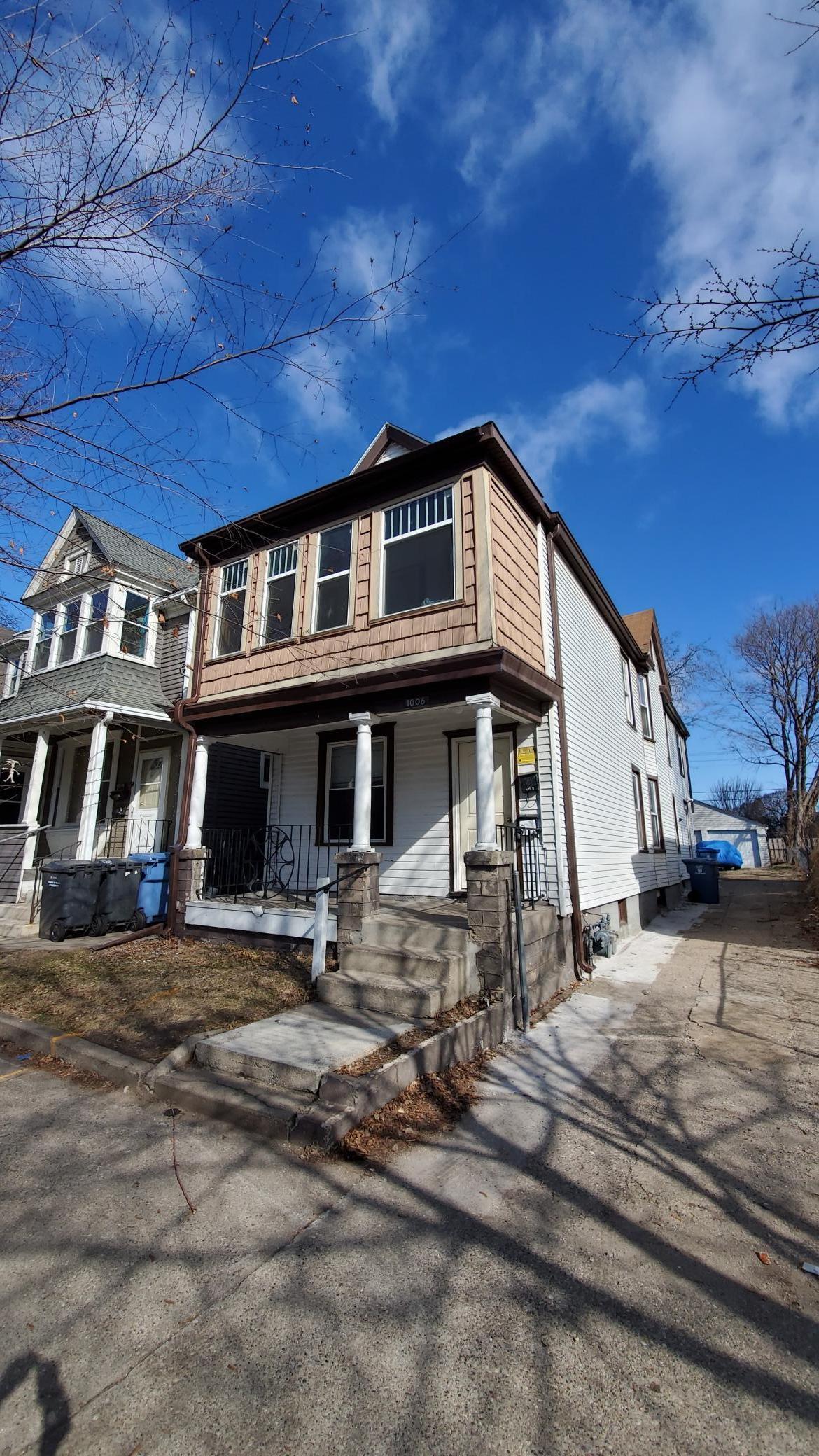 View of Residential Income at 1006 21st Street, Minneapolis MN 55404, Minneapolis - Mike Wilen | Minnesota Team Real Estate