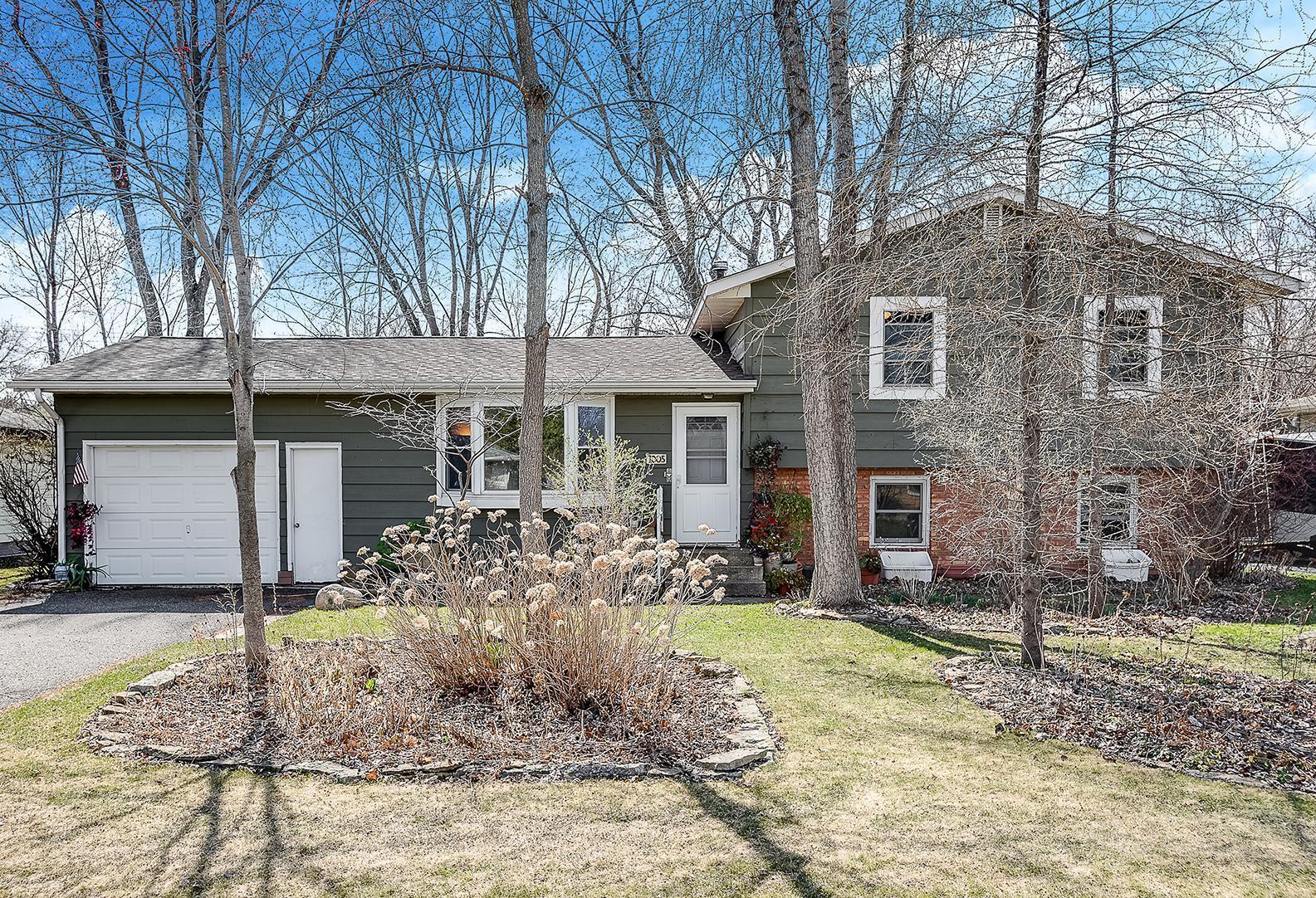 View of Residential at 1005 14th Street, Hastings MN 55033, Hastings - Mike Wilen | Minnesota Team Real Estate