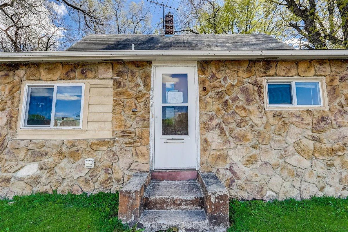 View of Residential at 922 1st Avenue, Shakopee MN 55379, Shakopee - Mike Wilen | Minnesota Team Real Estate