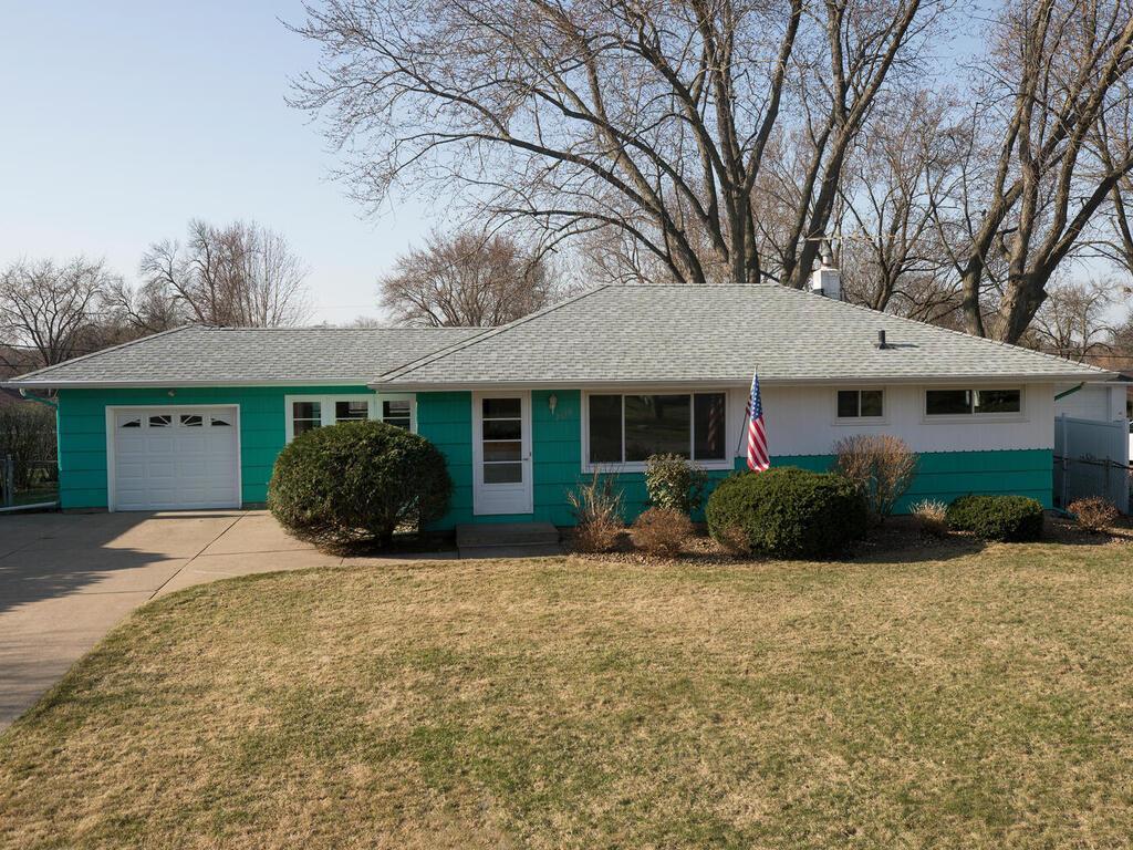View of Residential at 2310 Shoshone Road, North Saint Paul MN 55109, North Saint Paul - Mike Wilen | Minnesota Team Real Estate