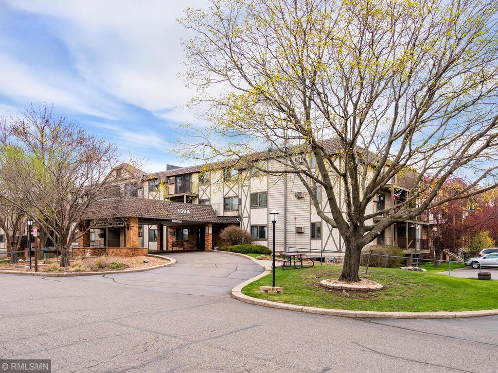 View of Residential at 1304 Medicine Lake Drive #317, Plymouth MN 55441, Plymouth - Mike Wilen | Minnesota Team Real Estate