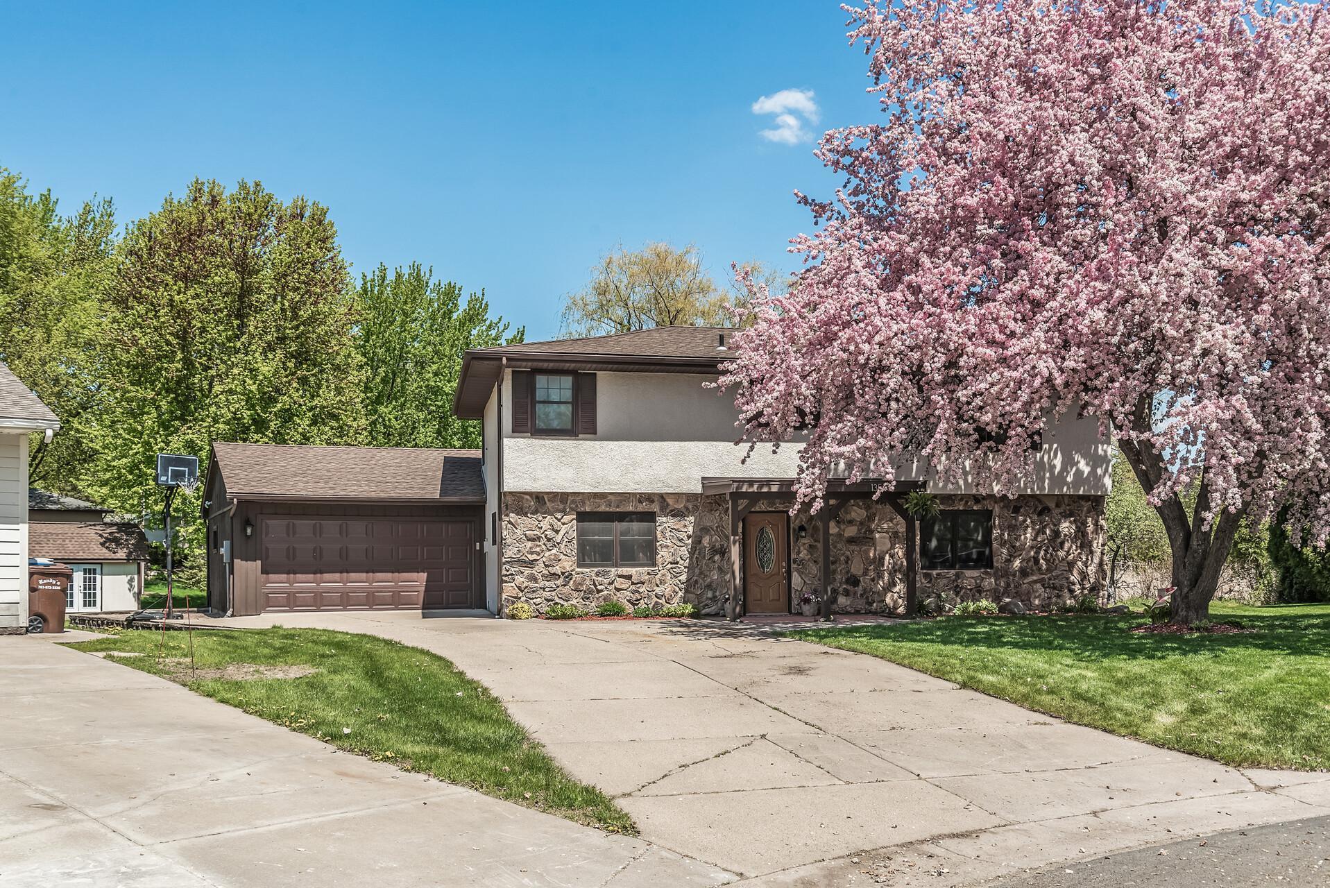 View of Residential at 13590 66th Place, Maple Grove MN 55311, Maple Grove - Mike Wilen | Minnesota Team Real Estate