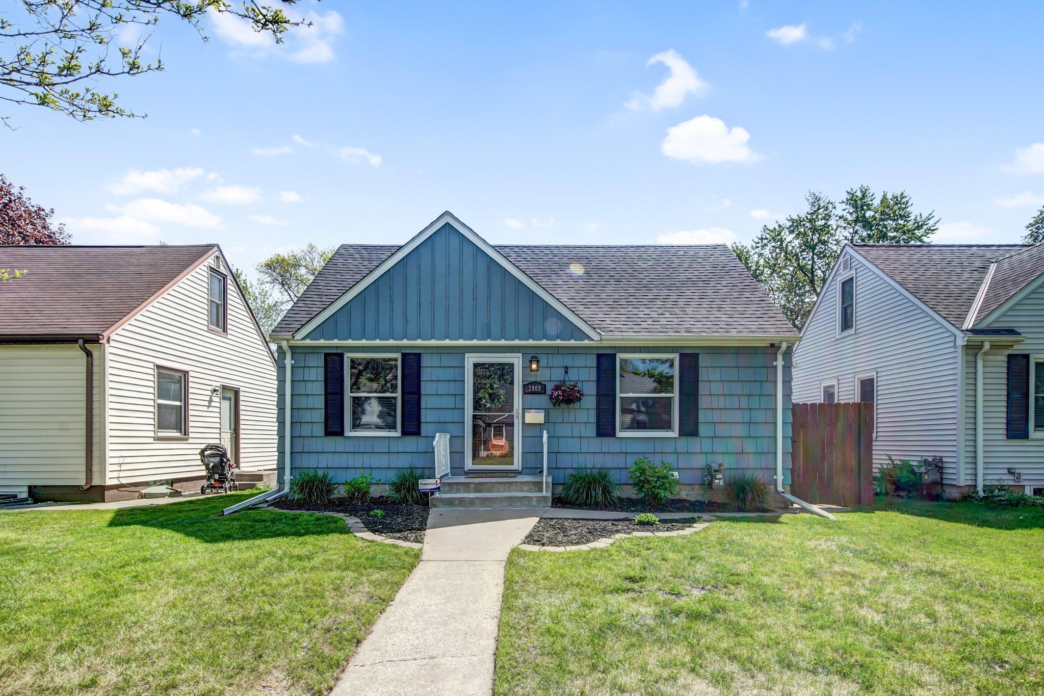 View of Residential at 2909 Blackstone Avenue, Saint Louis Park MN 55416, Saint Louis Park - Mike Wilen | Minnesota Team Real Estate
