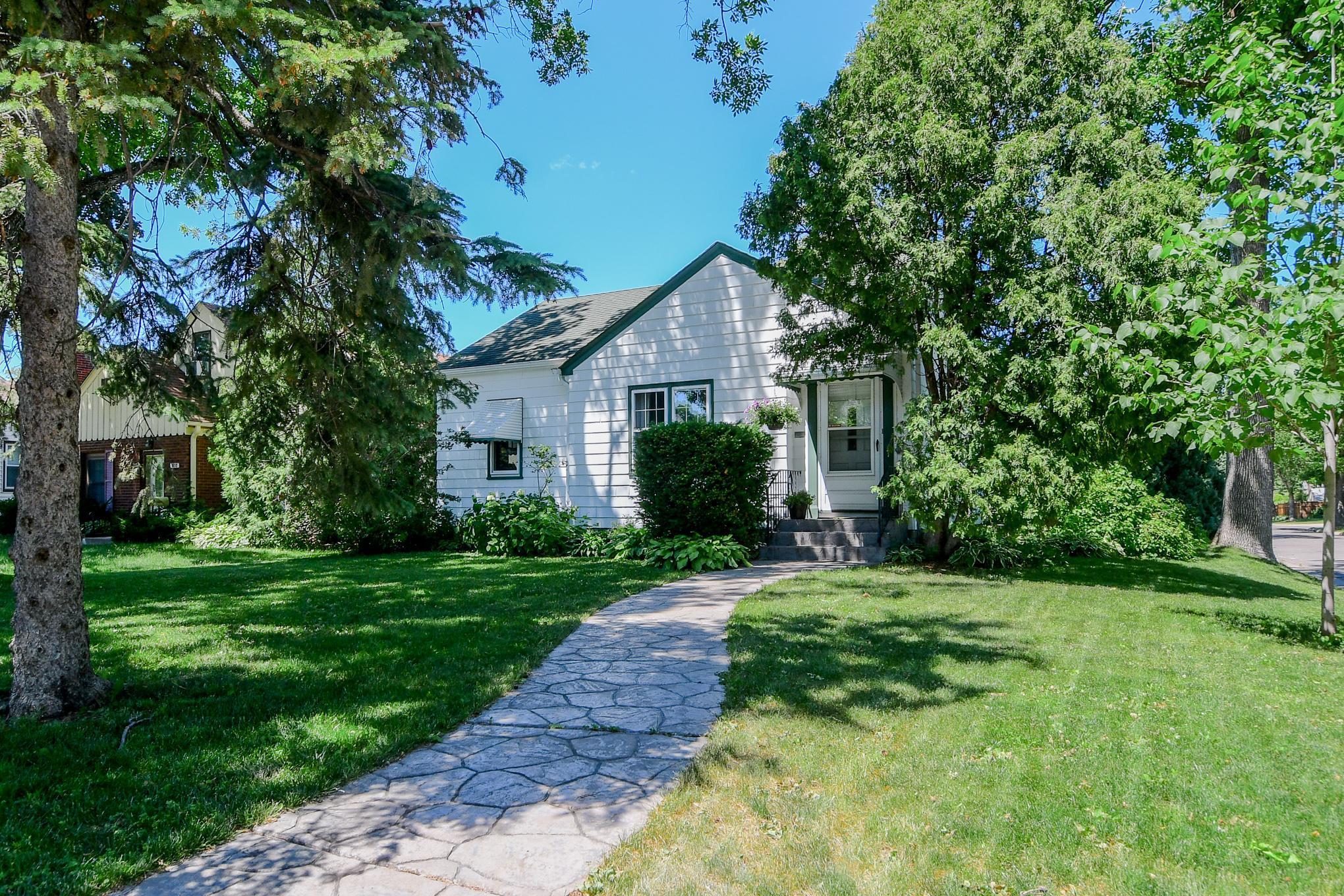 View of Residential at 933 Nebraska Avenue, Saint Paul MN 55117, Saint Paul - Mike Wilen | Minnesota Team Real Estate