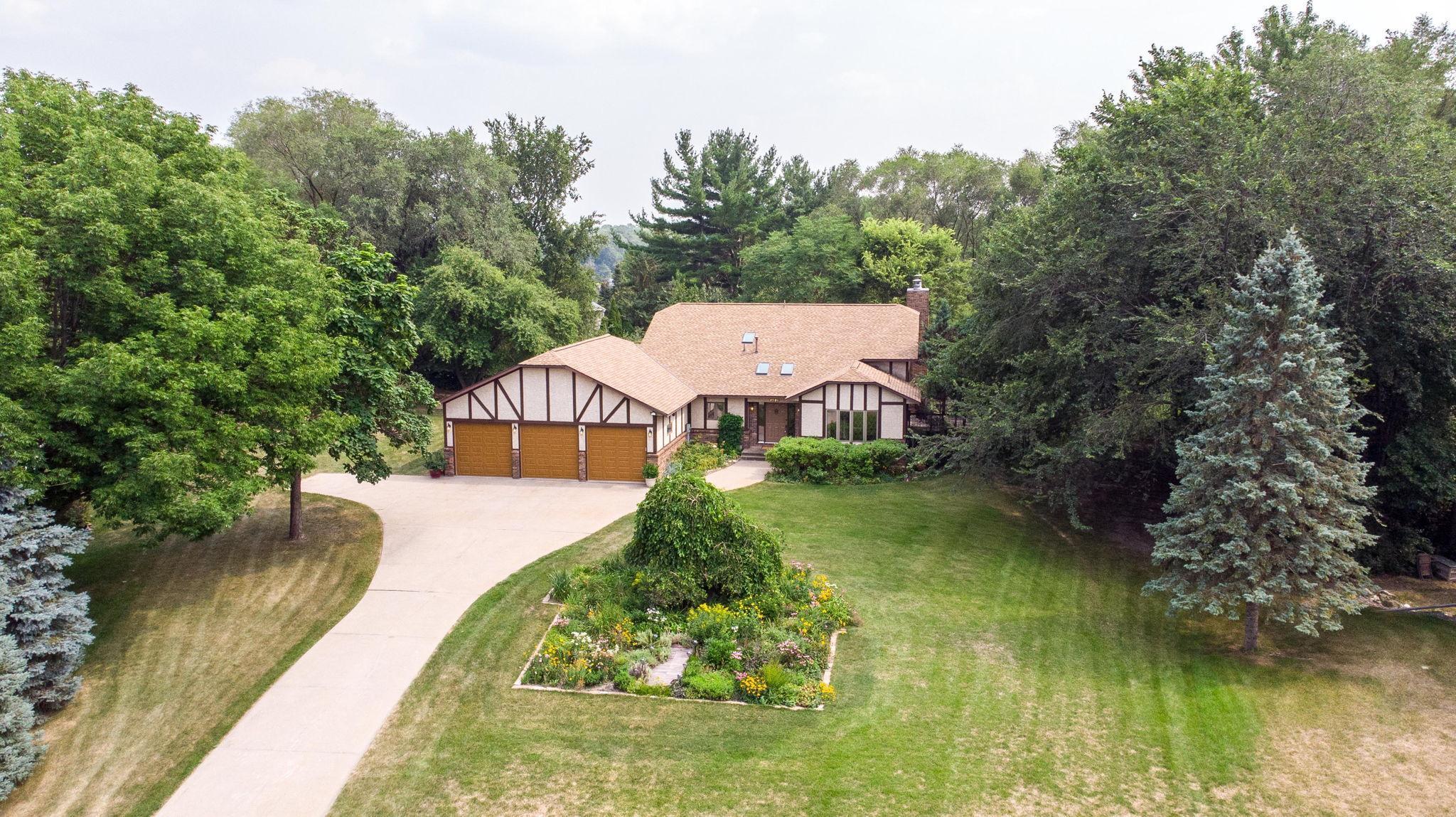 View of Residential at 822 Millwood Avenue, Roseville MN 55113, Roseville - Mike Wilen | Minnesota Team Real Estate