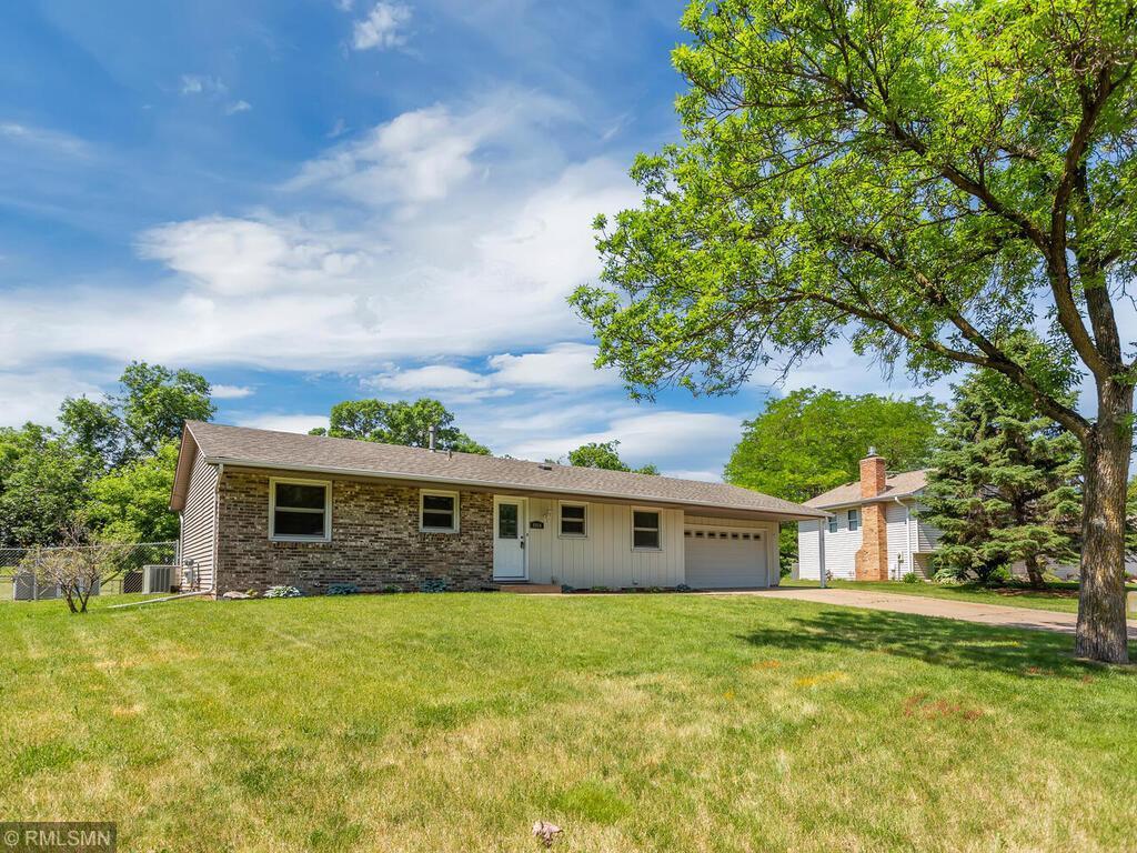 View of Residential at 8069 77th Street, Cottage Grove MN 55016, Cottage Grove - Mike Wilen | Minnesota Team Real Estate