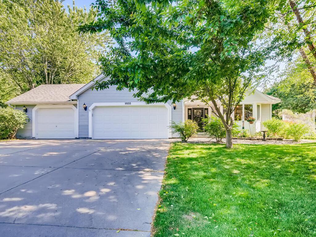 View of Residential at 9355 McIntosh Road, Woodbury MN 55125, Woodbury - Mike Wilen | Minnesota Team Real Estate