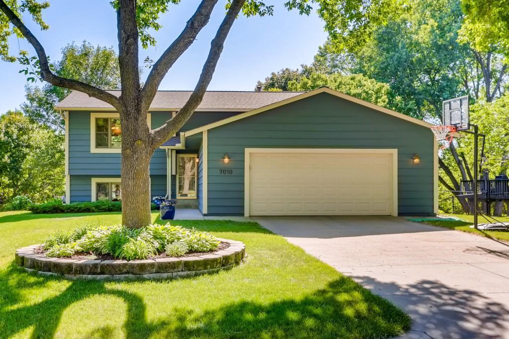 View of Residential at 7010 Redwing Lane, Chanhassen MN 55317, Chanhassen - Mike Wilen | Minnesota Team Real Estate