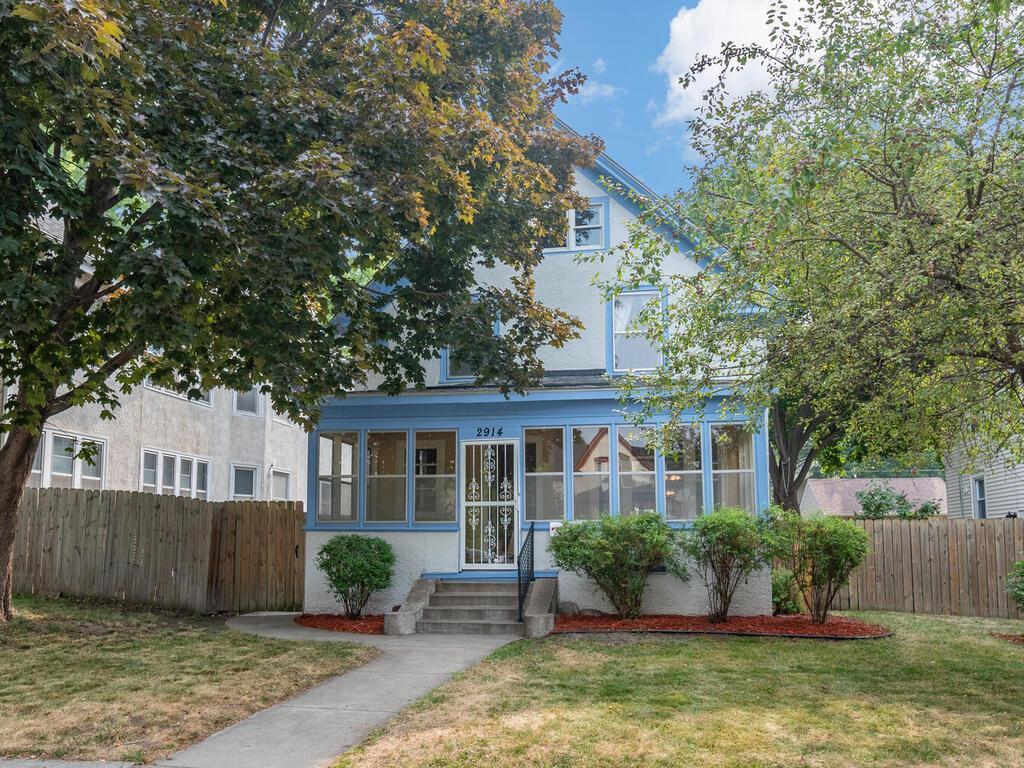 View of Residential at 2914 Girard Avenue, Minneapolis MN 55411, Minneapolis - Mike Wilen | Minnesota Team Real Estate