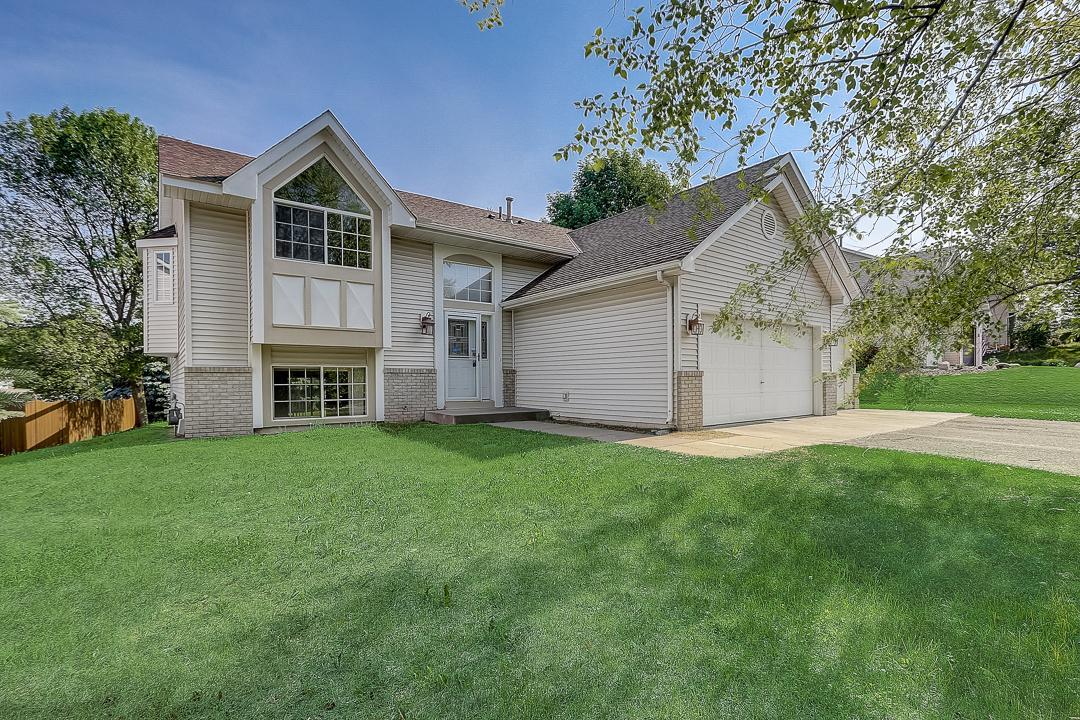 View of Residential at 2463 Valley View Avenue, Maplewood MN 55119, Maplewood - Mike Wilen | Minnesota Team Real Estate