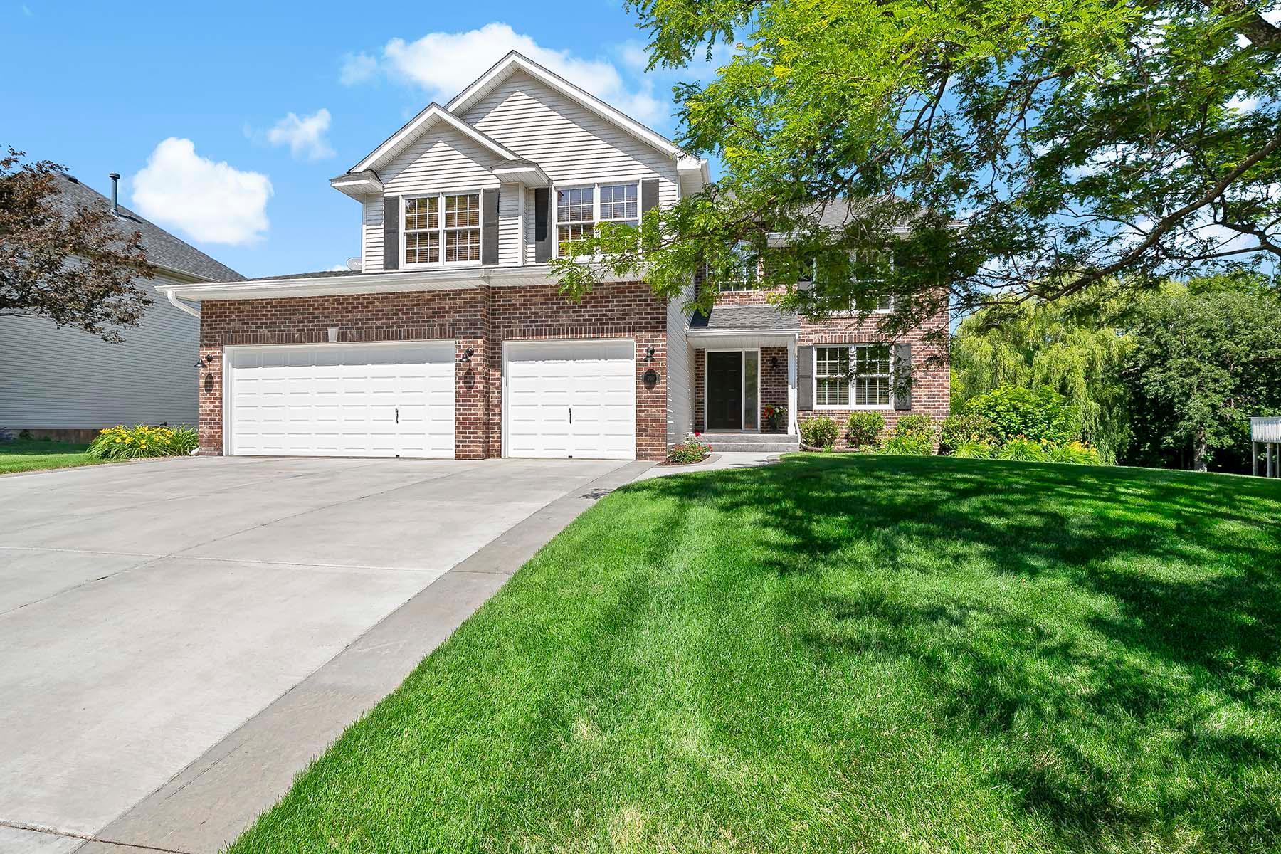 View of Residential at 750 Lake Susan Hills Drive, Chanhassen MN 55317, Chanhassen - Mike Wilen | Minnesota Team Real Estate