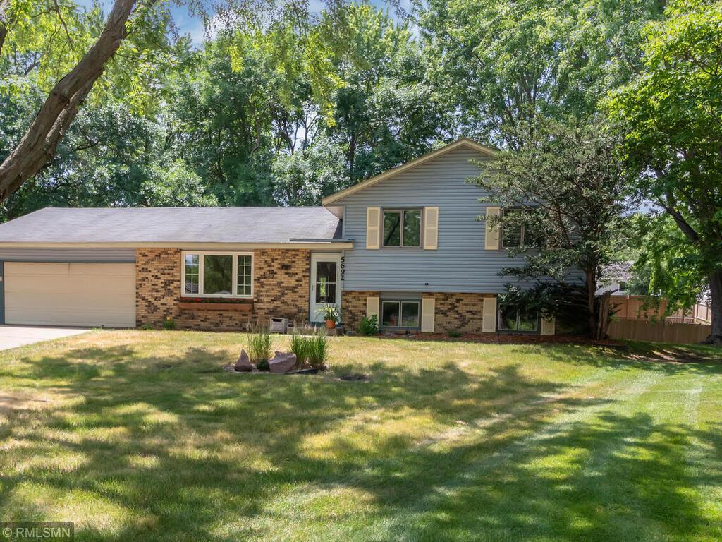 View of Residential at 5692 Upper 136th Street Court, Apple Valley MN 55124, Apple Valley - Mike Wilen | Minnesota Team Real Estate
