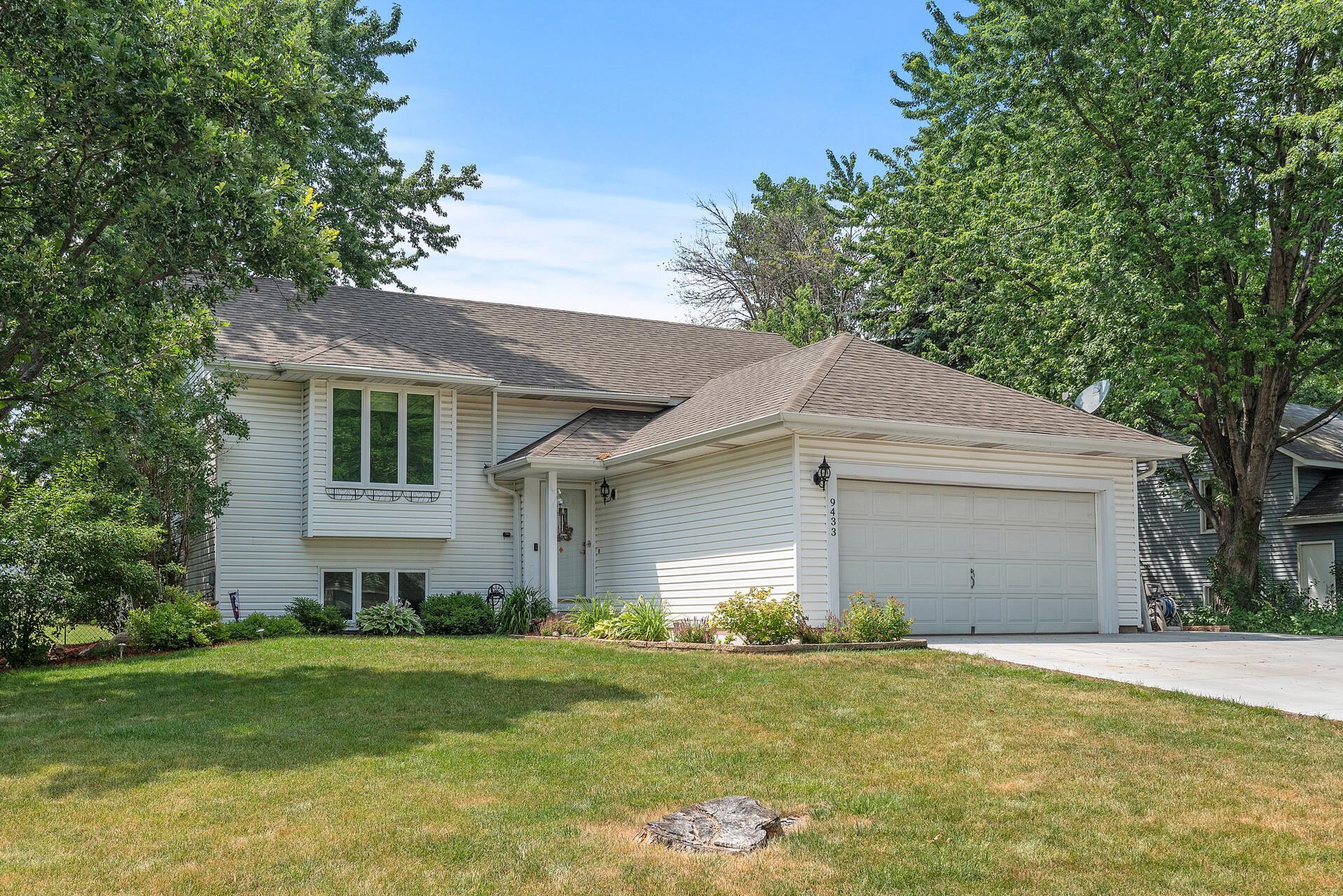 View of Residential at 9433 Minnesota Lane, Maple Grove MN 55369, Maple Grove - Mike Wilen | Minnesota Team Real Estate