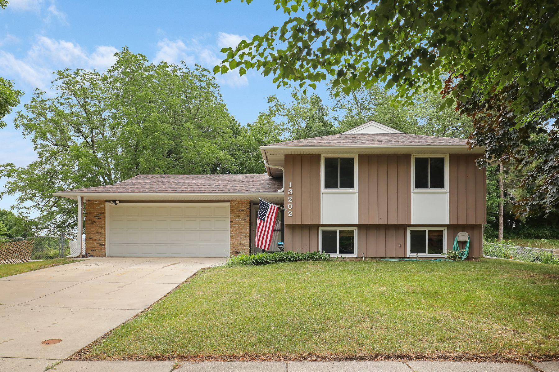 View of Residential at 13202 Findlay Way, Apple Valley MN 55124, Apple Valley - Mike Wilen | Minnesota Team Real Estate