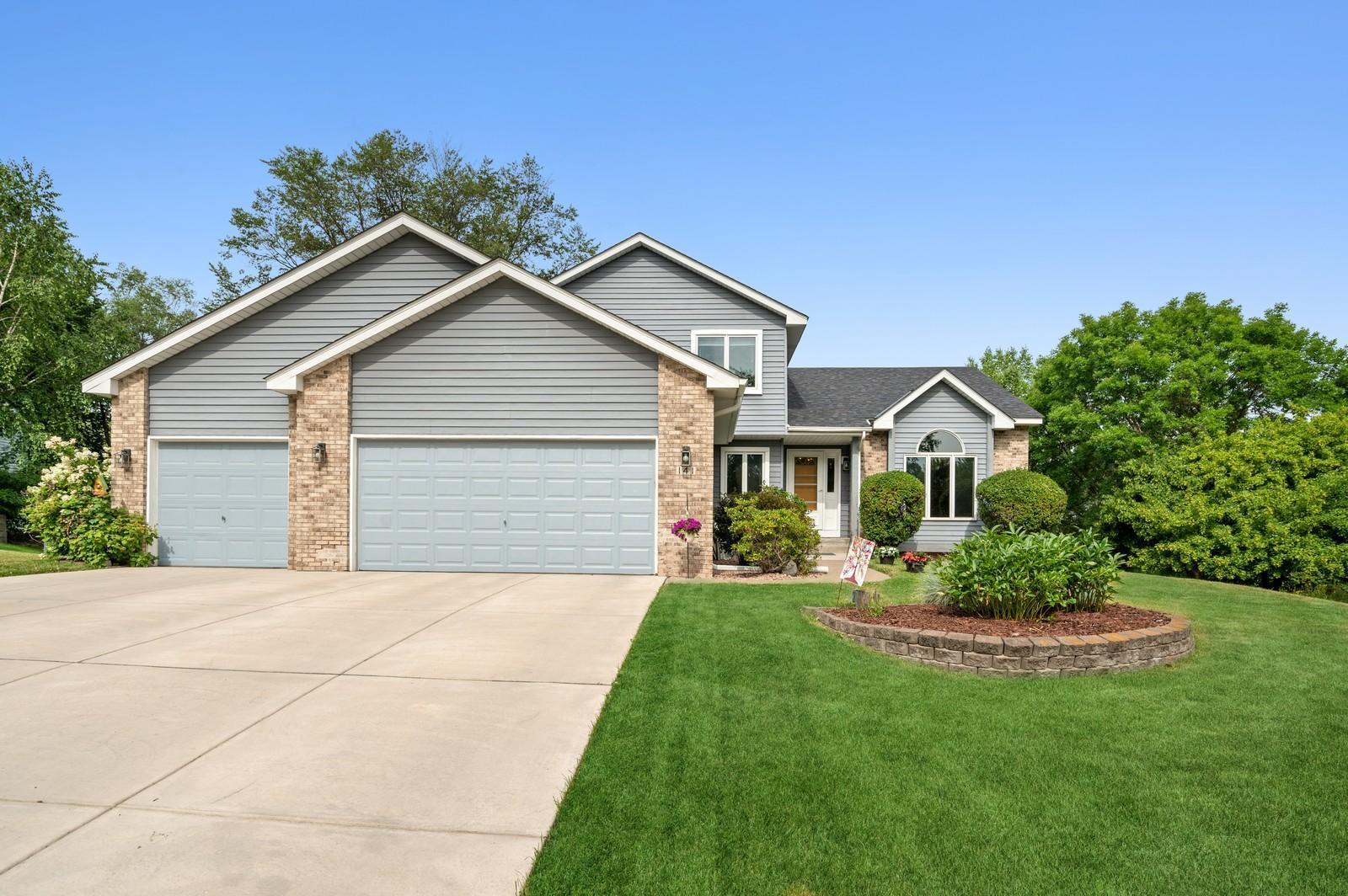 View of Residential at 141 Ridge Way, Mahtomedi MN 55115, Mahtomedi - Mike Wilen | Minnesota Team Real Estate