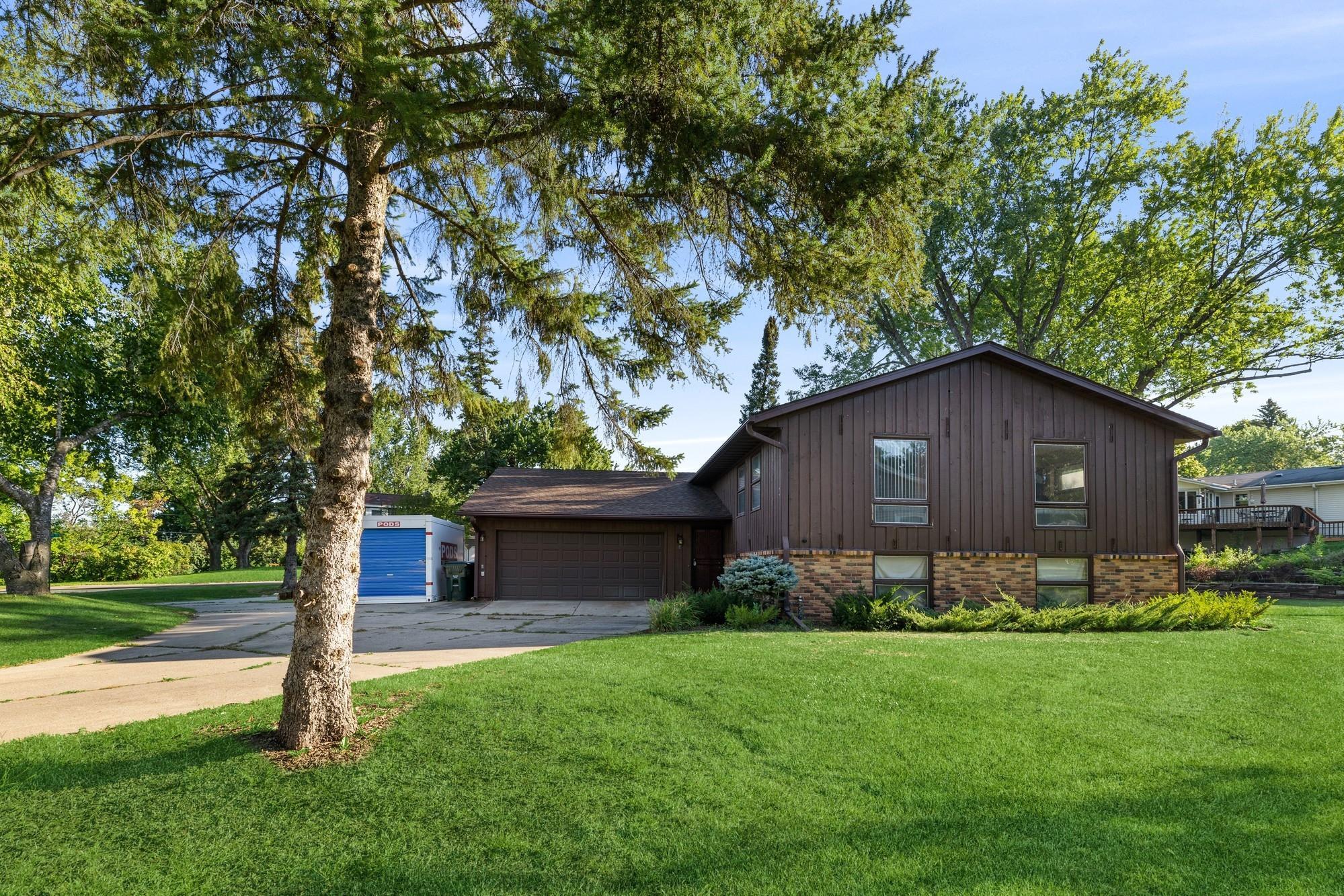 View of Residential at 10001 Harrison Road, Bloomington MN 55437, Bloomington - Mike Wilen | Minnesota Team Real Estate