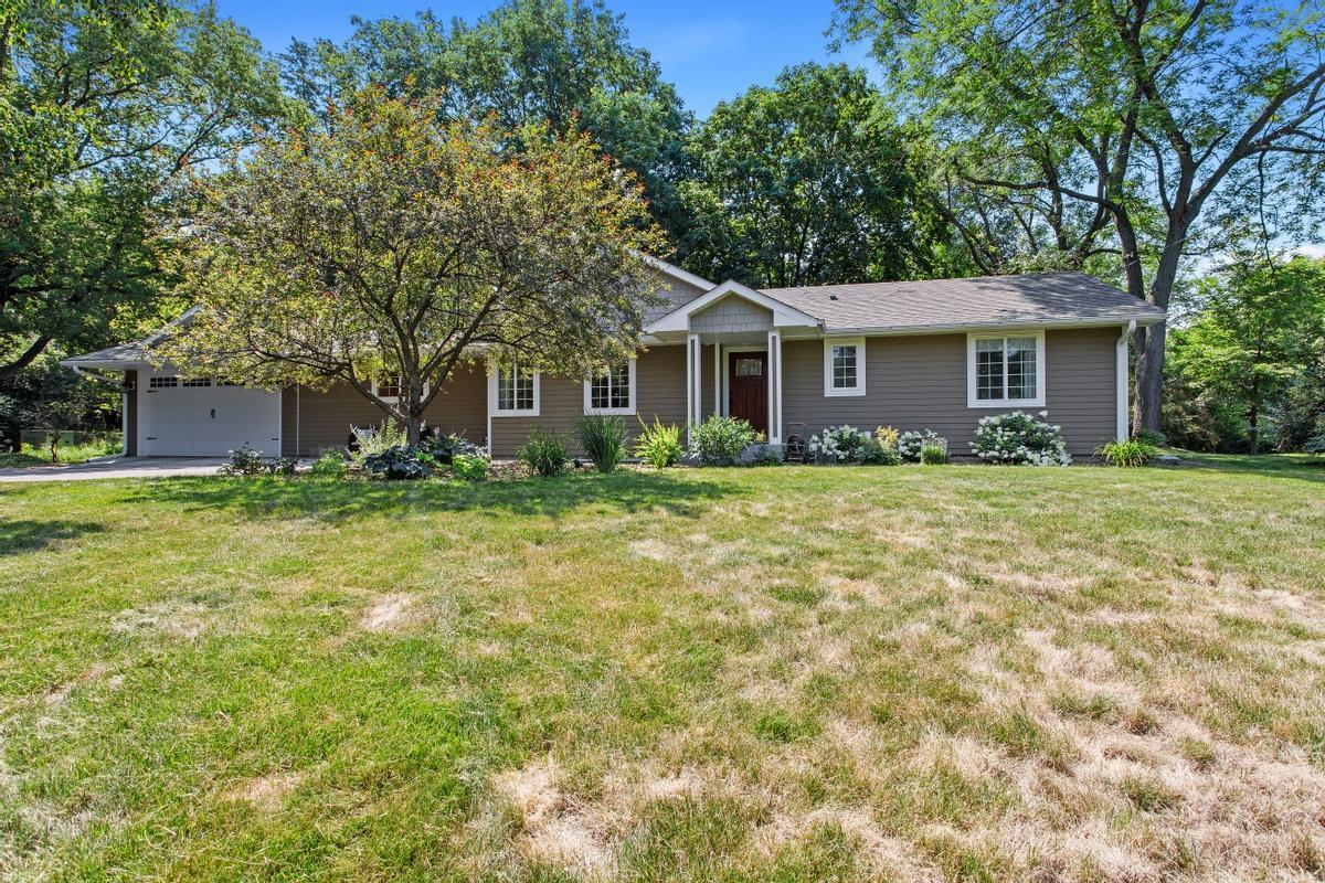View of Residential at 13415 Jeffry Way, Minnetonka MN 55305, Minnetonka - Mike Wilen | Minnesota Team Real Estate