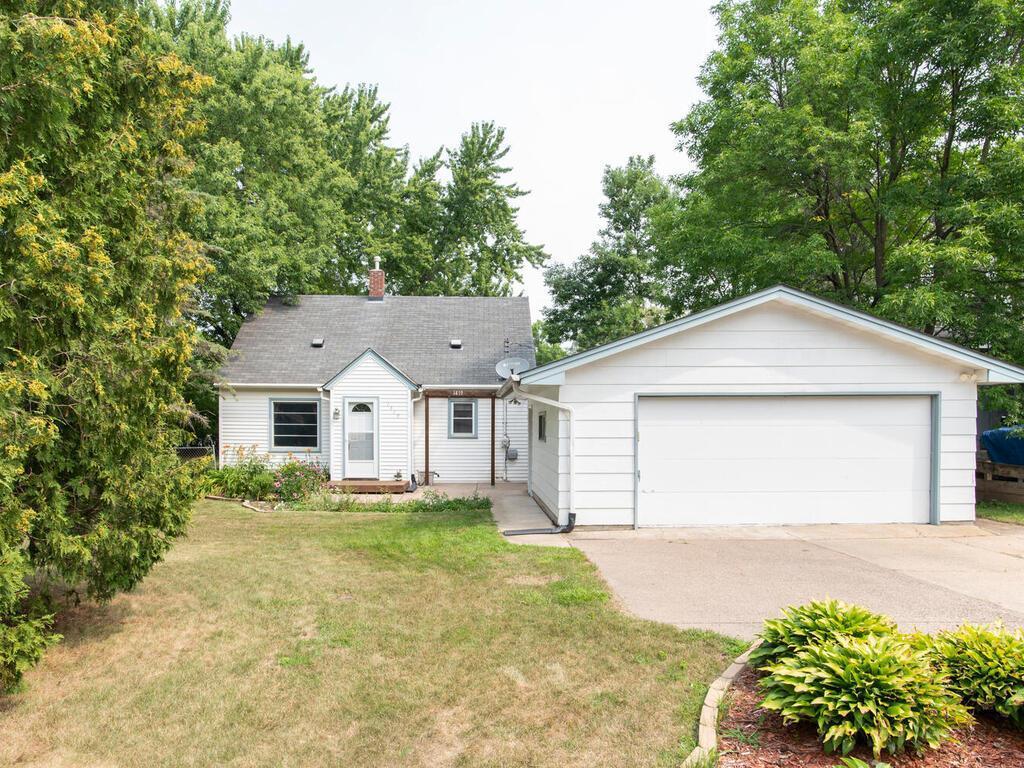 View of Residential at 1419 Lark Avenue, Maplewood MN 55109, Maplewood - Mike Wilen | Minnesota Team Real Estate