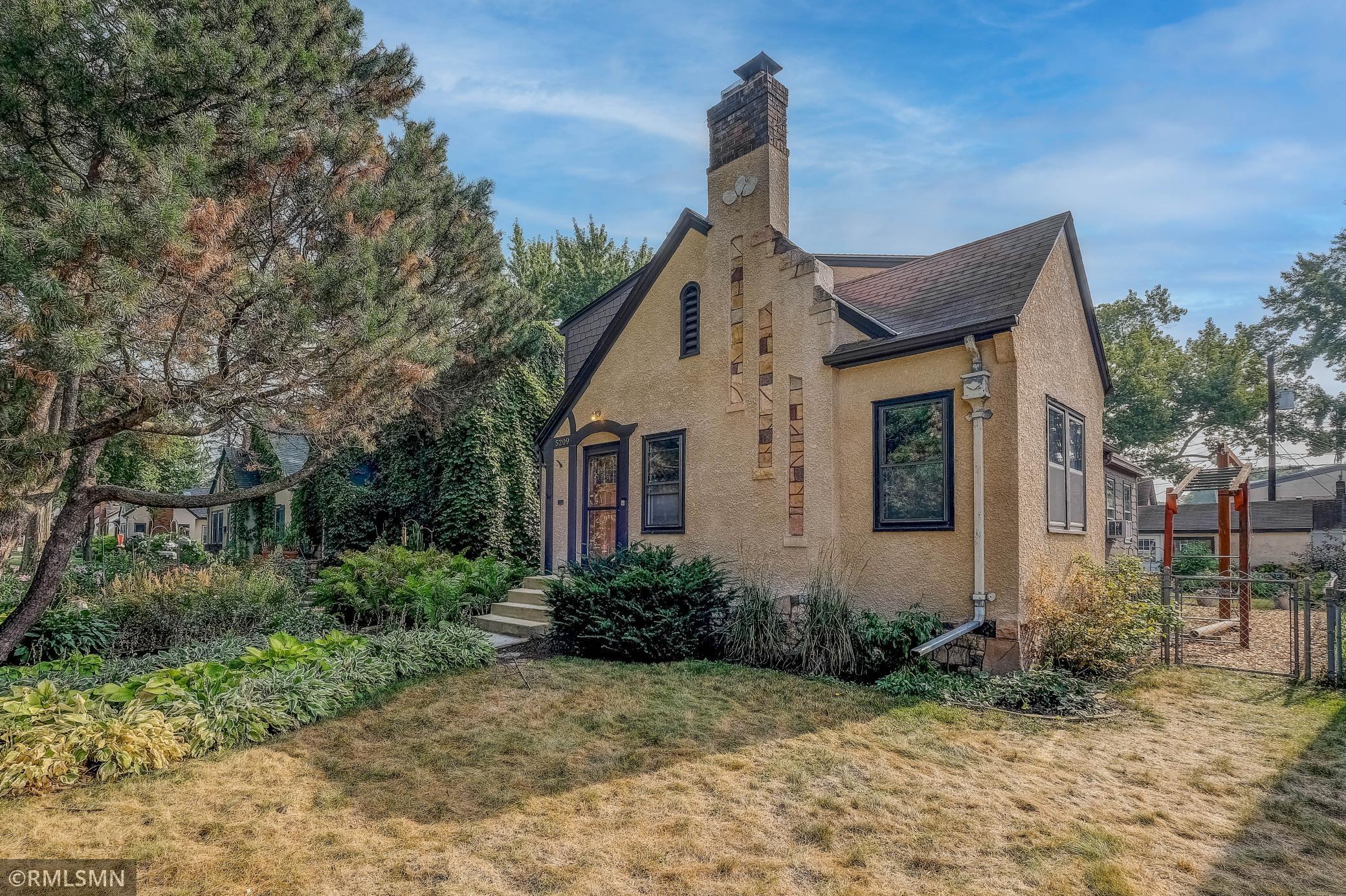 View of Residential at 5209 39th Avenue, Minneapolis MN 55417, Minneapolis - Mike Wilen | Minnesota Team Real Estate