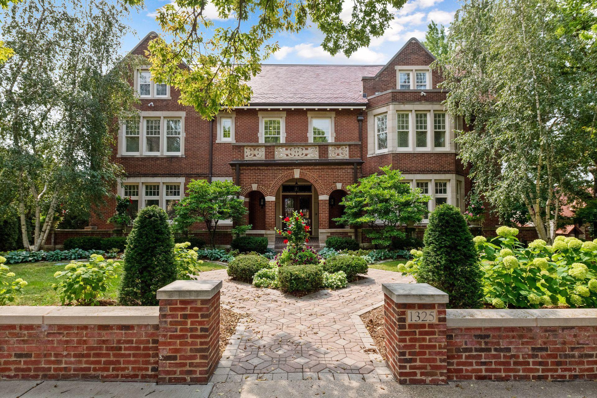 View of Residential at 1325 Mount Curve Avenue, Minneapolis MN 55403, Minneapolis - Mike Wilen | Minnesota Team Real Estate